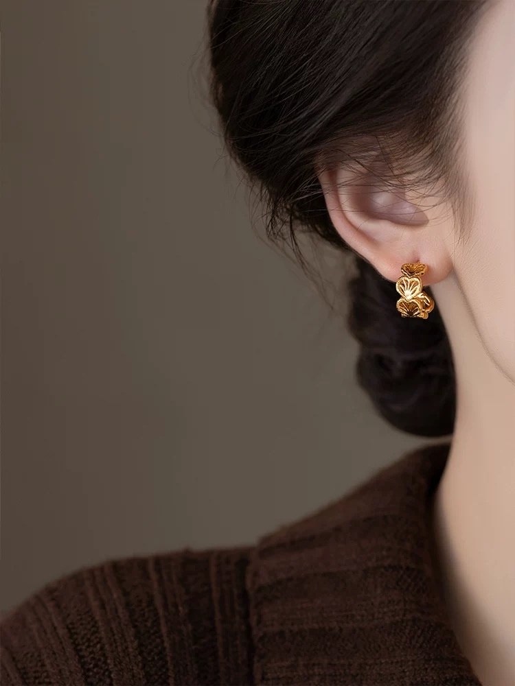 时尚烧焊锆石耳环耳饰简约耳坠女气质百搭饰品配饰礼物白底实物图