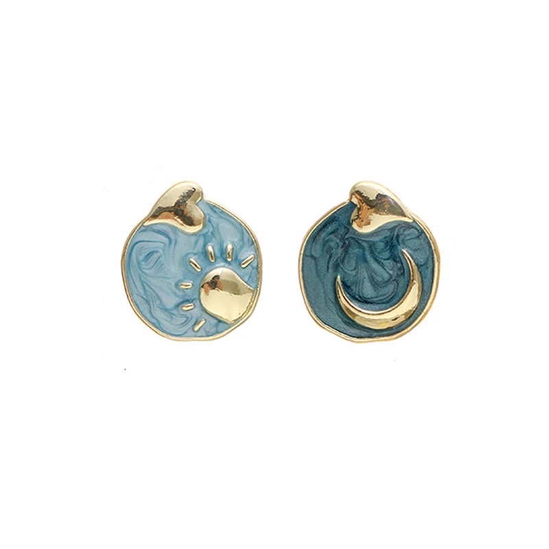 Blue Sun, Moon And Starry Sky Autumn And Winter Retro Earrings, Women's Ear Studs, Silver Needles, Elegant Internet Celebrity, High-End Feel, French Style Earrings Application Scenario