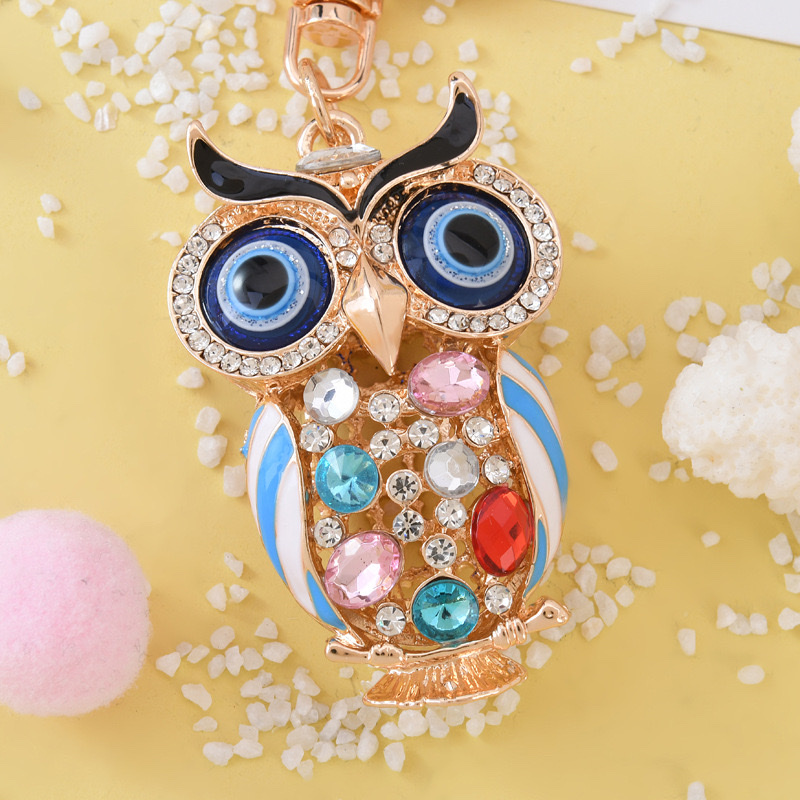 Owl water diamond keychain, key hanger, keychain glass wool felt pendant Application Scenario