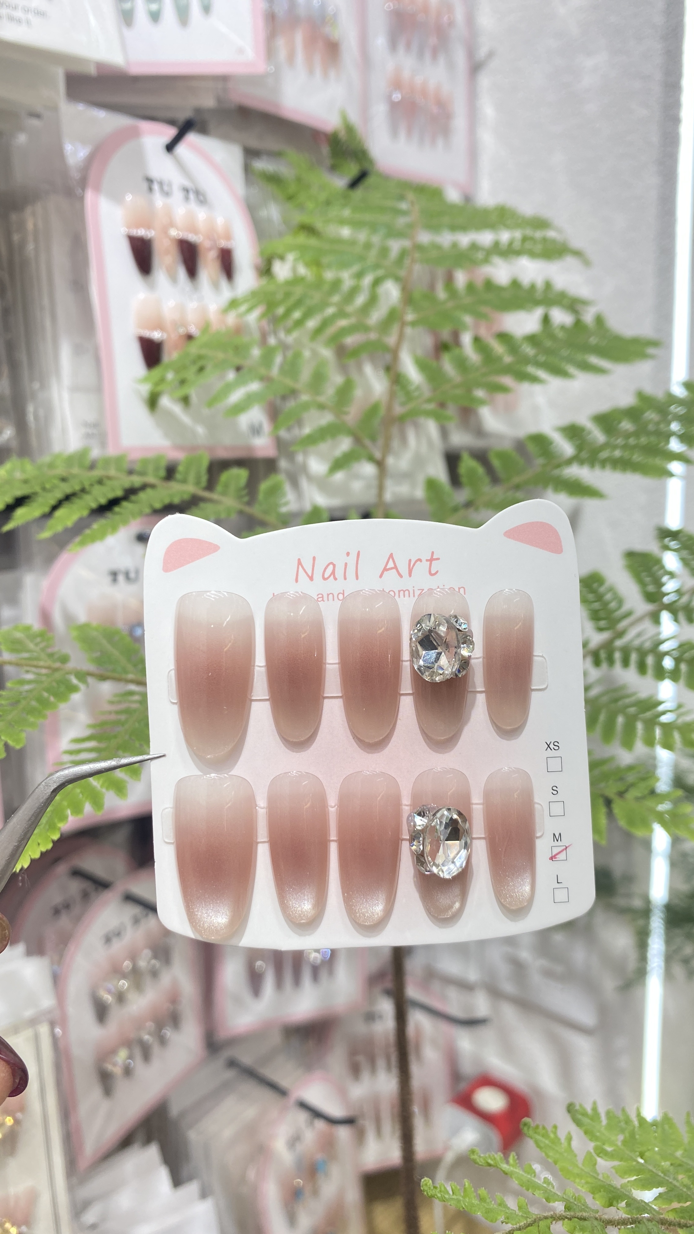2025 New autumn and winter handcrafted wearable nail mid-length whitening cat's eye nail plate Handcrafted wearable nail pure handcrafted wearable nail sticker