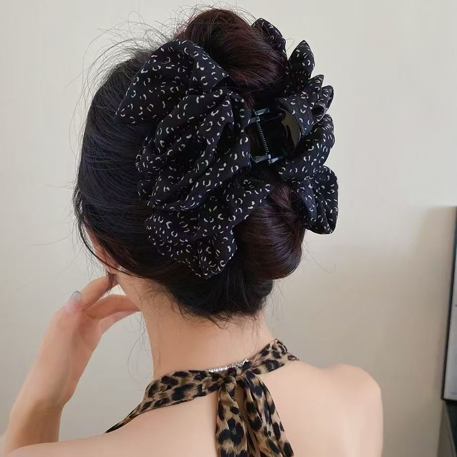 Retro polka dot bow clip, elegant and super fairy-like French back shark clip, light luxury and high-end hair clip, hair accessory clip 20251125 Specification image