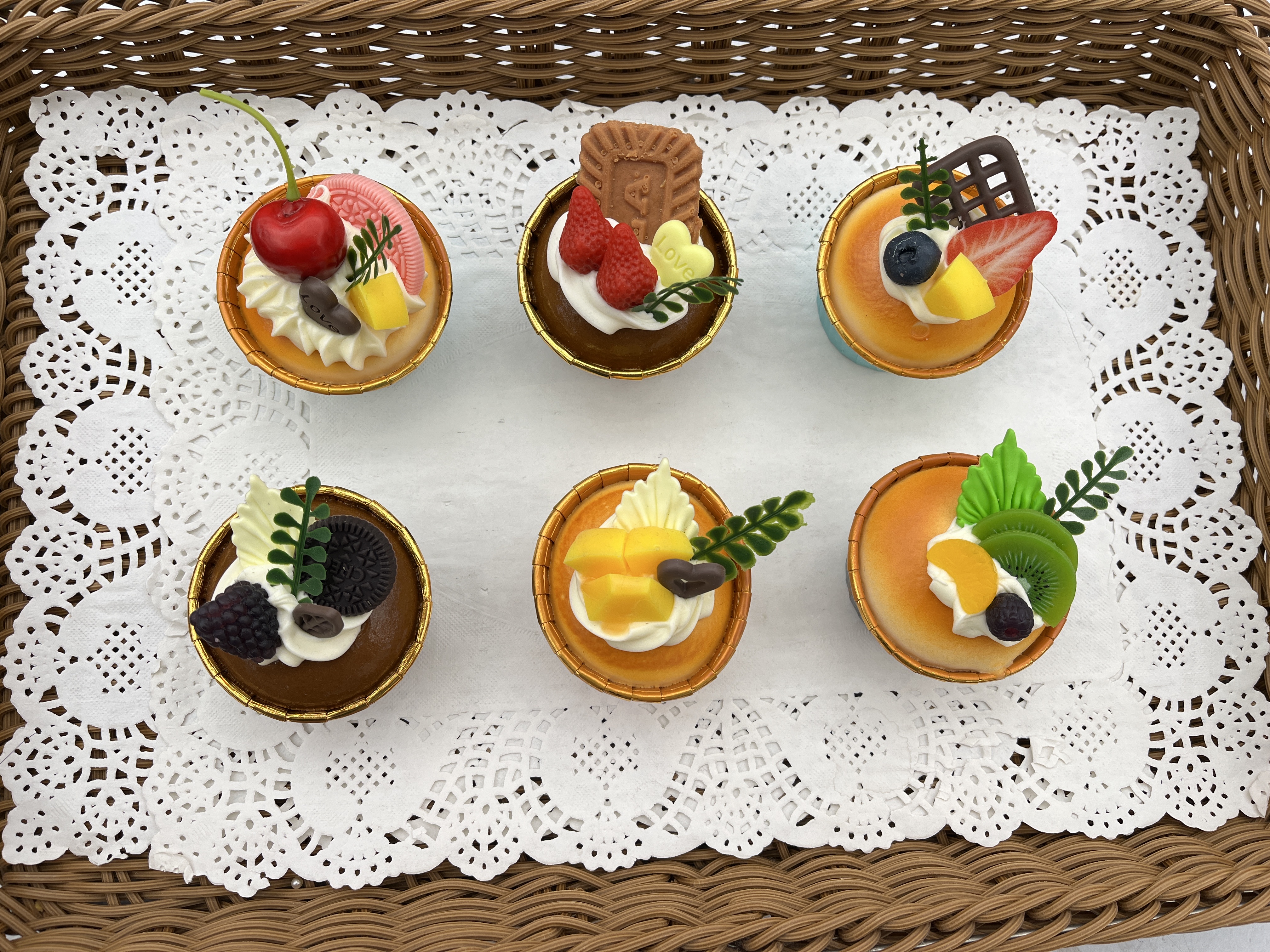 Simulated cake, creative and trendy food toys, refrigerator stickers, furniture decoration, simulated cake, soft cupcake, simulated cake detail image 2