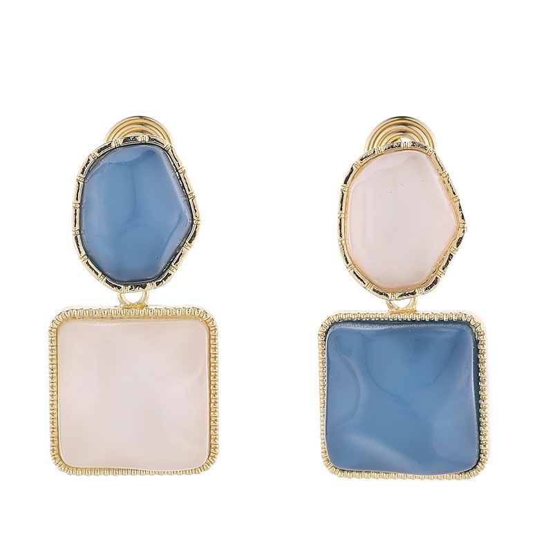 Blue Retro Geometric Stud Earrings With An Irregular, Ethereal Texture And A Light Luxury Design. Mosquito-Repellent Incense Plate Ear Clips Without Ear Holes Specification drawing