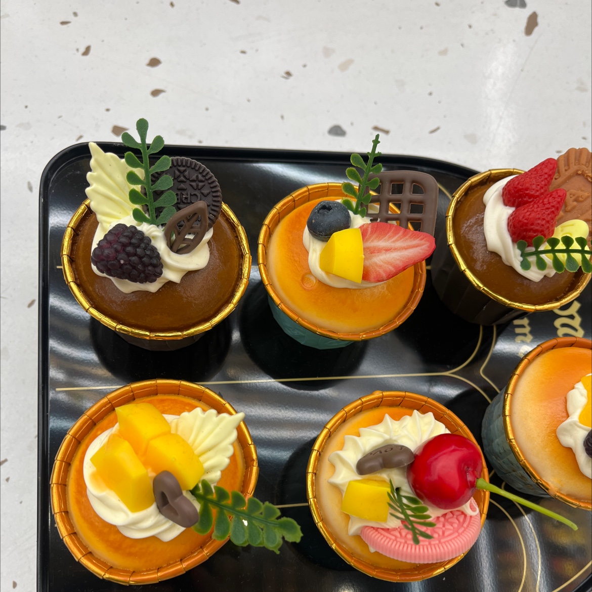 Simulated cake, creative and trendy food toys, refrigerator stickers, furniture decoration, simulated cake, soft cupcake, simulated cake Application Scenario
