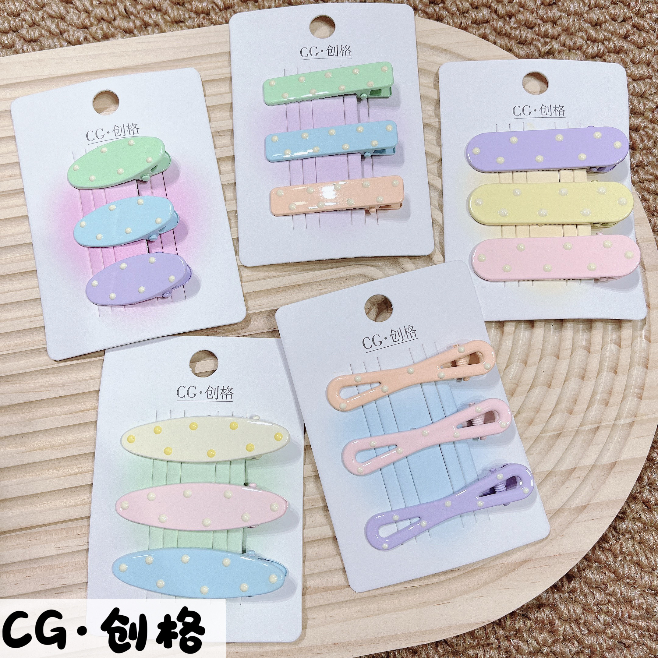 Dopamine polka dot hair clips in Korean style simply hold loose hair clips and headwear