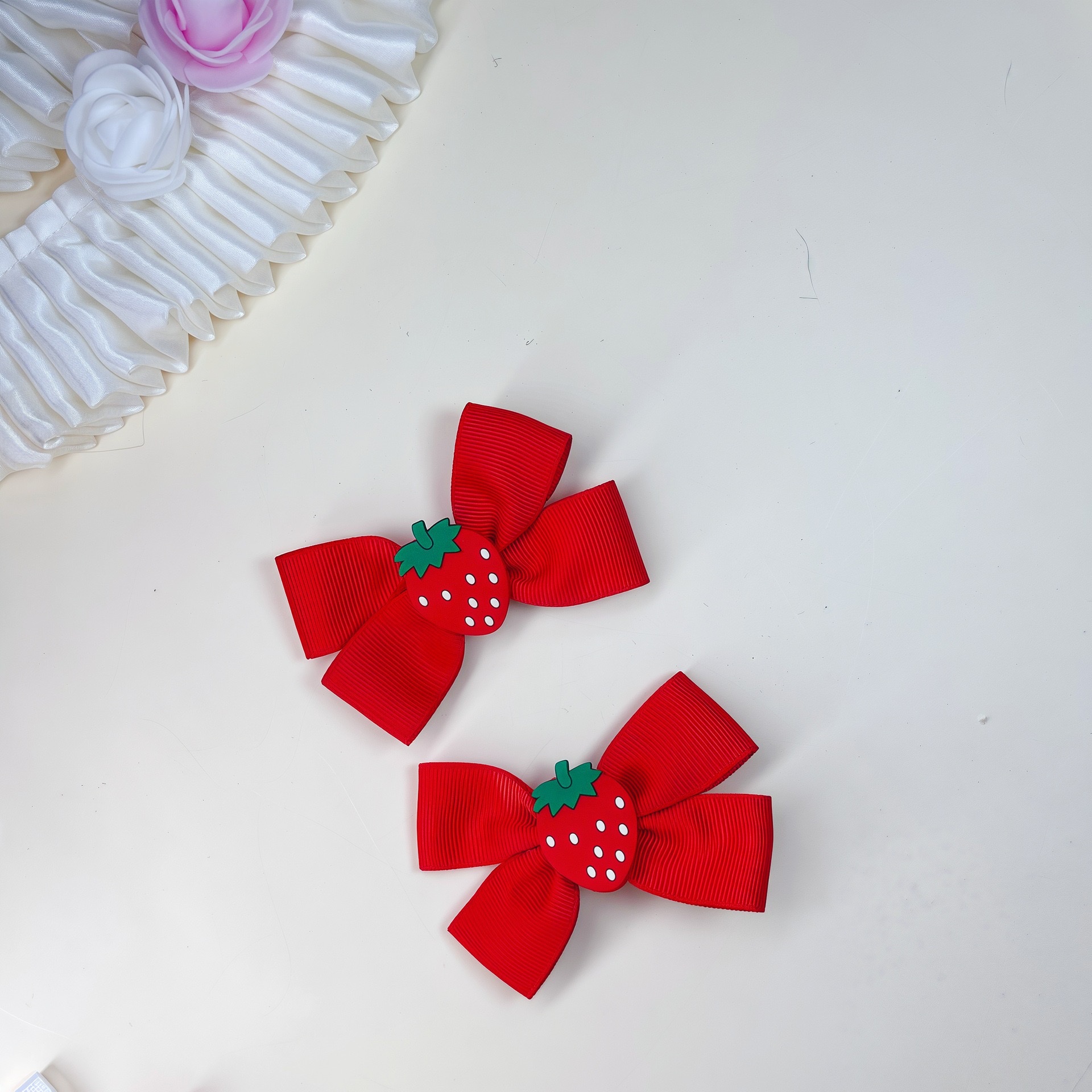 Acrylic children's hair clips, headwear, rubber bands, cute hair accessories, styled hair accessories, children's fruit hair clips detail image 3