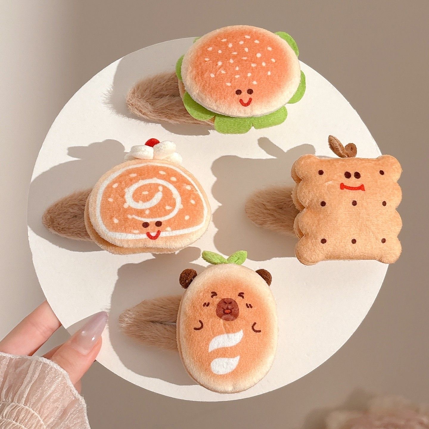 儿童秋冬卡通汉堡毛绒发夹女秋冬侧边刘海碎发bb夹子头饰可爱发卡