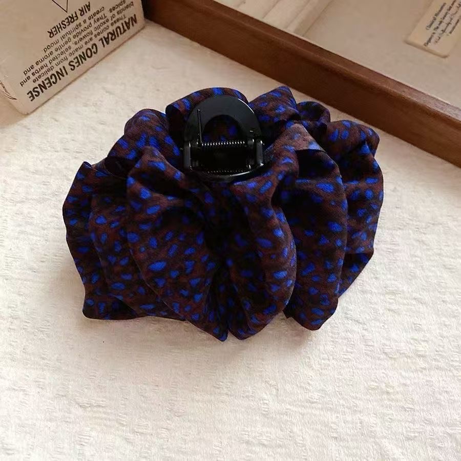 Retro polka dot bow clip, elegant and super fairy-like French back shark clip, light luxury and high-end hair clip, hair accessory clip 20251125 detail image 2