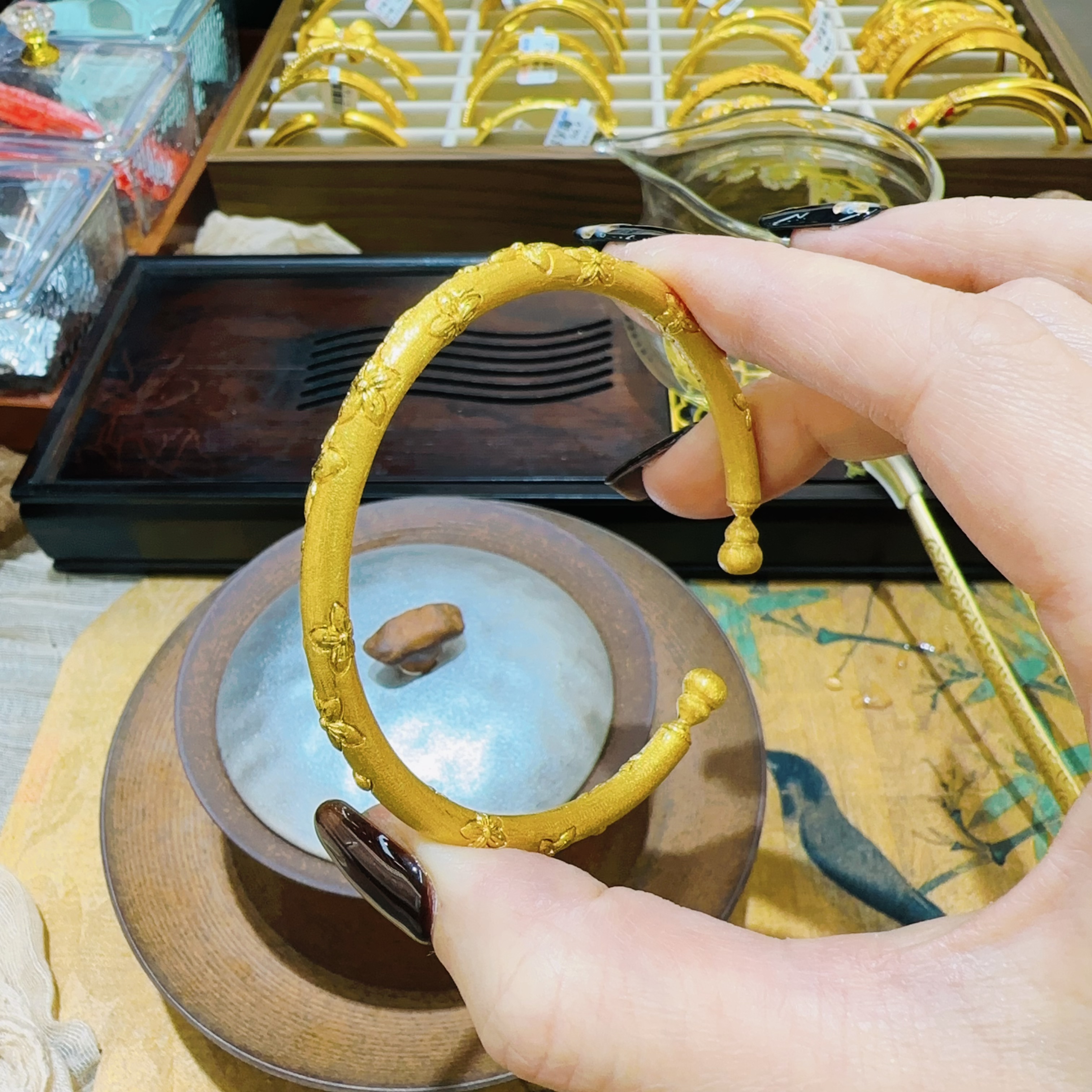 沙金/手镯/银手镯/沙金手镯/亚克力手镯细节图