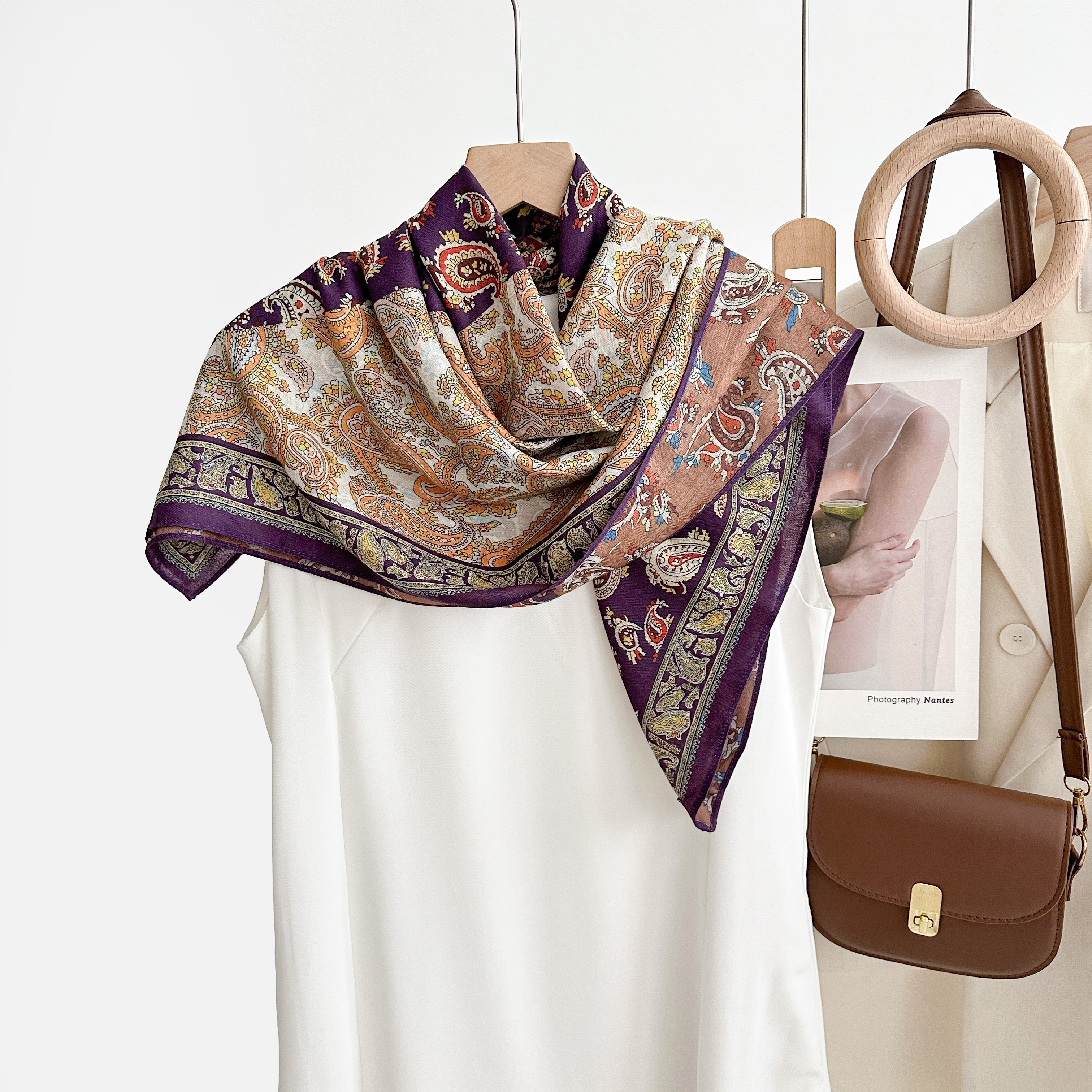 New women's double-sided dark, versatile and fashionable printed oil painting silk scarf, fashionable shawl, high-end trendy accessories for spring, summer, autumn and winter details Picture