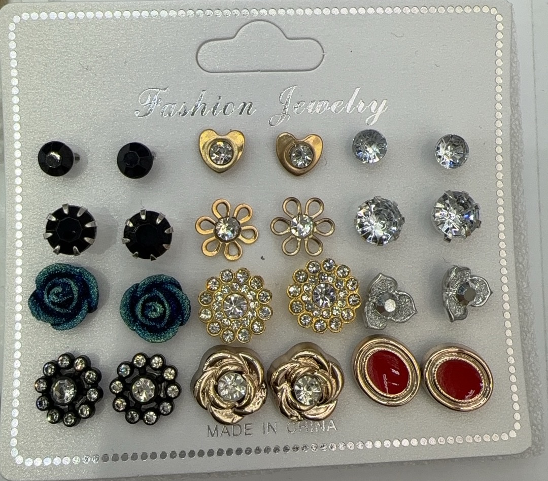 欧美风时尚潮流休闲百搭耳钉套装精美可爱复古耳饰精装搭配耳环细节图