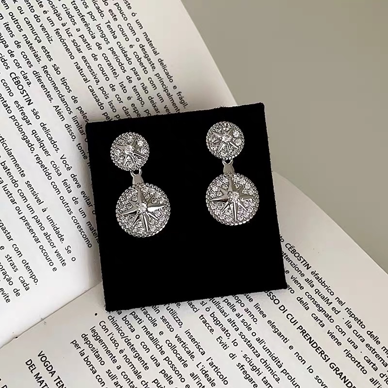 French round octagonal earrings, women's high-end and elegant zircon stud earrings, pure silver needle earrings, 2025 new bestseller, silver ring, women's personality, TiTi- French round octagonal earrings, double-sided elegant zircon super sparkling water diamond stud earrings, high-end and elegant earrings Specification image
