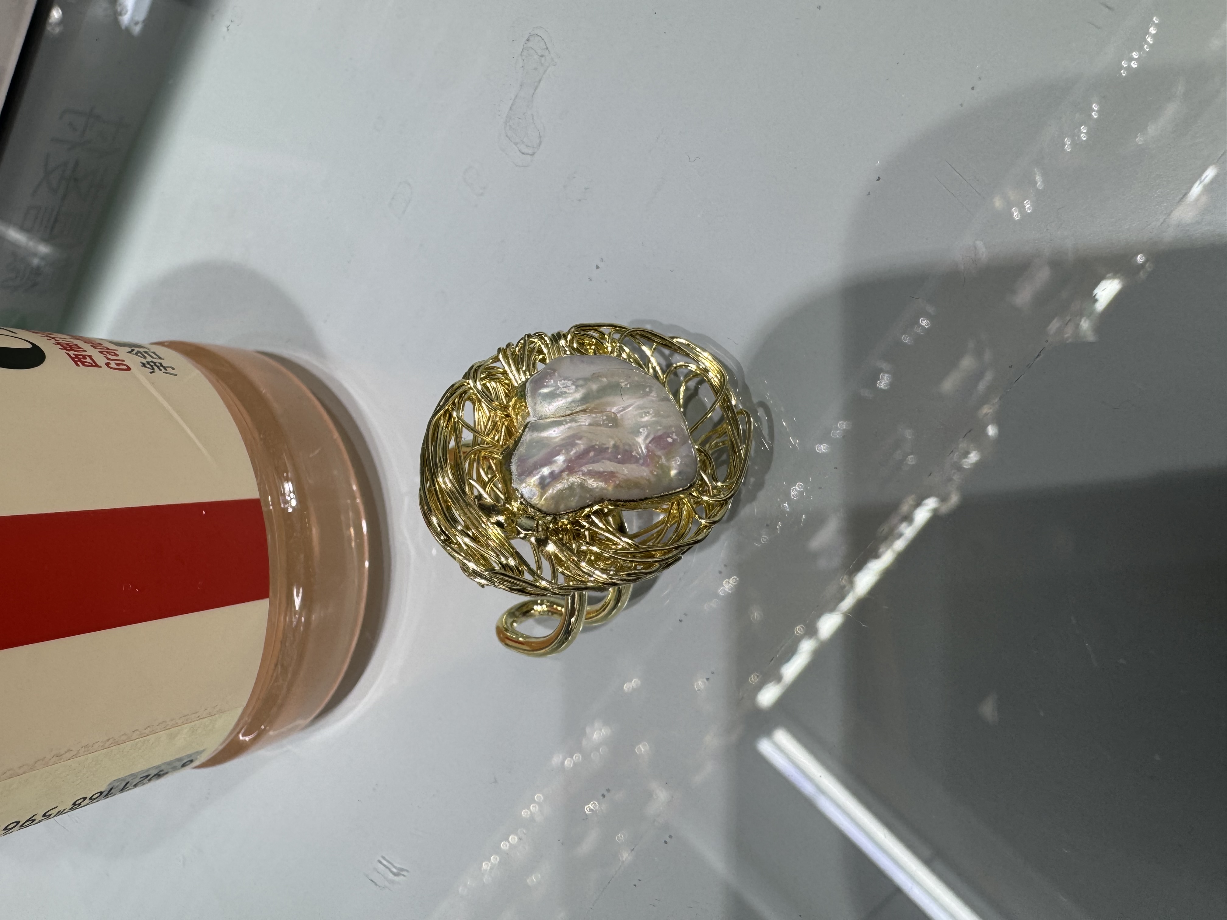 时尚烧焊珍珠戒指 简约气质女款戒指.百搭饰品配饰.天然异形珍珠.独特造型.