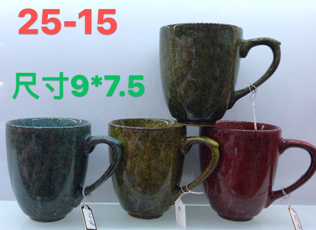 陶瓷工艺品实物图