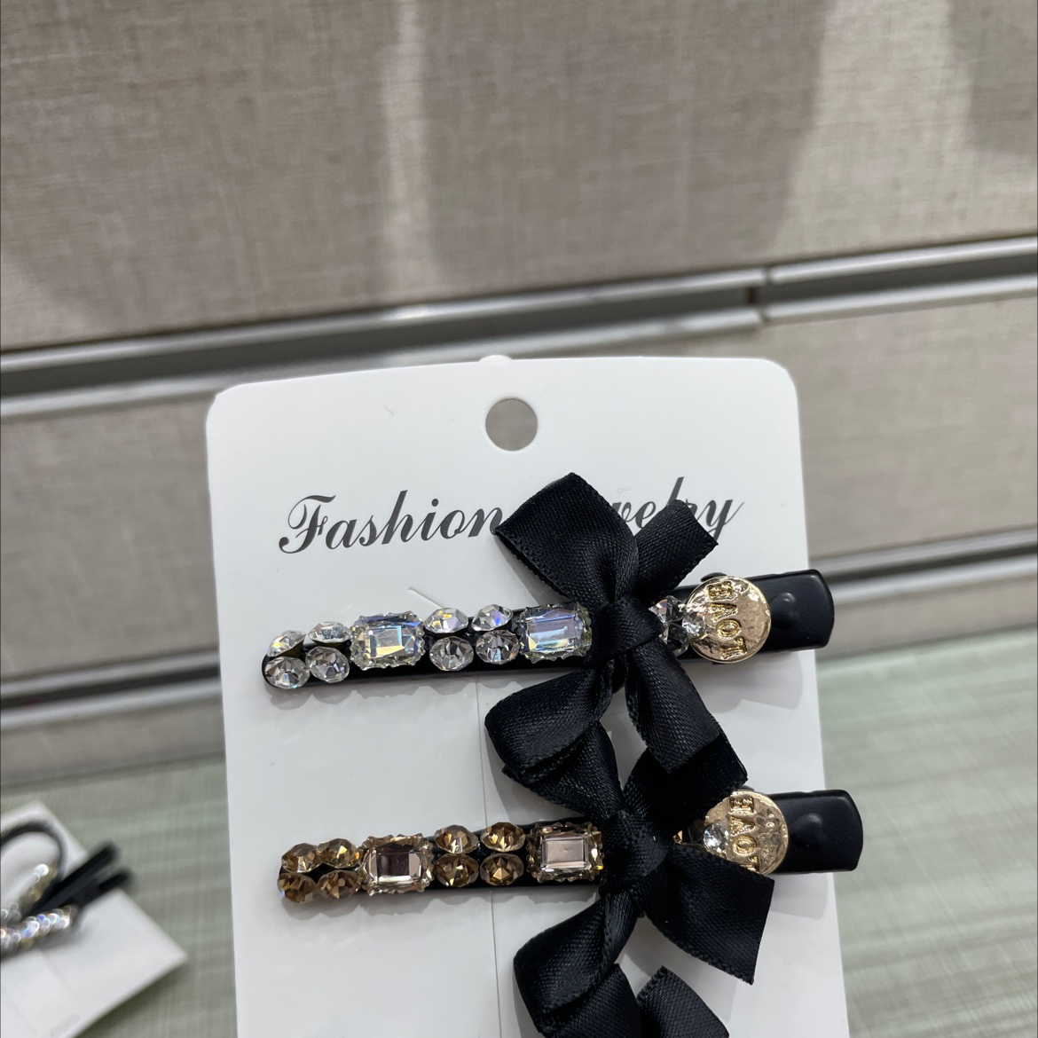 蝴蝶结6公分桃心♥️鸭夹2025菊花花环发光