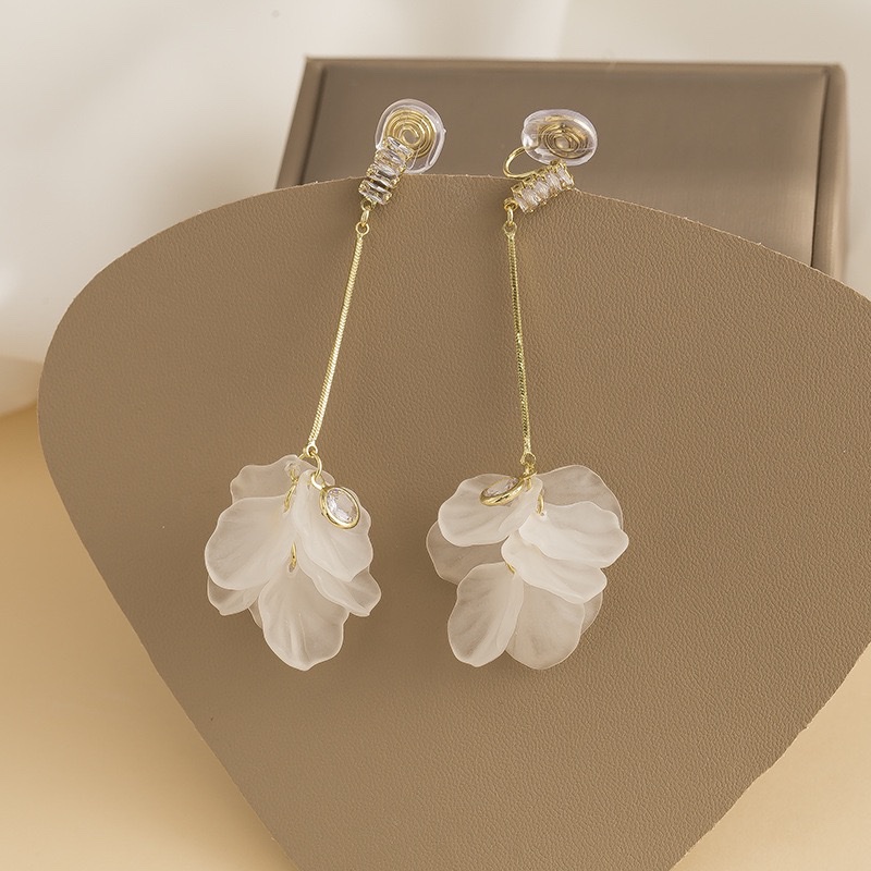 White Petal Long Tassel Earrings, Japanese And Korean Style, Fashionable, Super Fairy-Like, Light Luxury Mosquito Repellent Incense Plate, No Ear Holes, Ear Clips details Picture