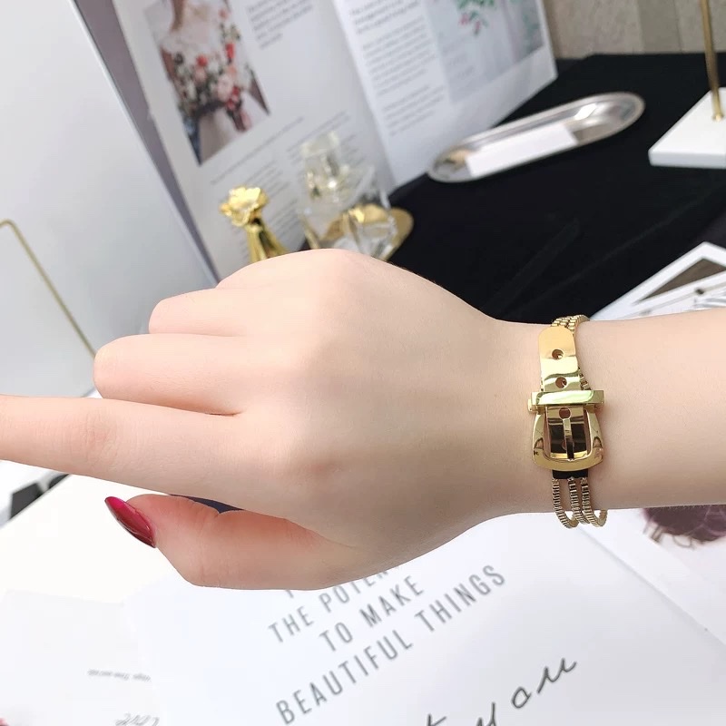 European and American fashionable belt buckle titanium steel women's bracelet details Picture