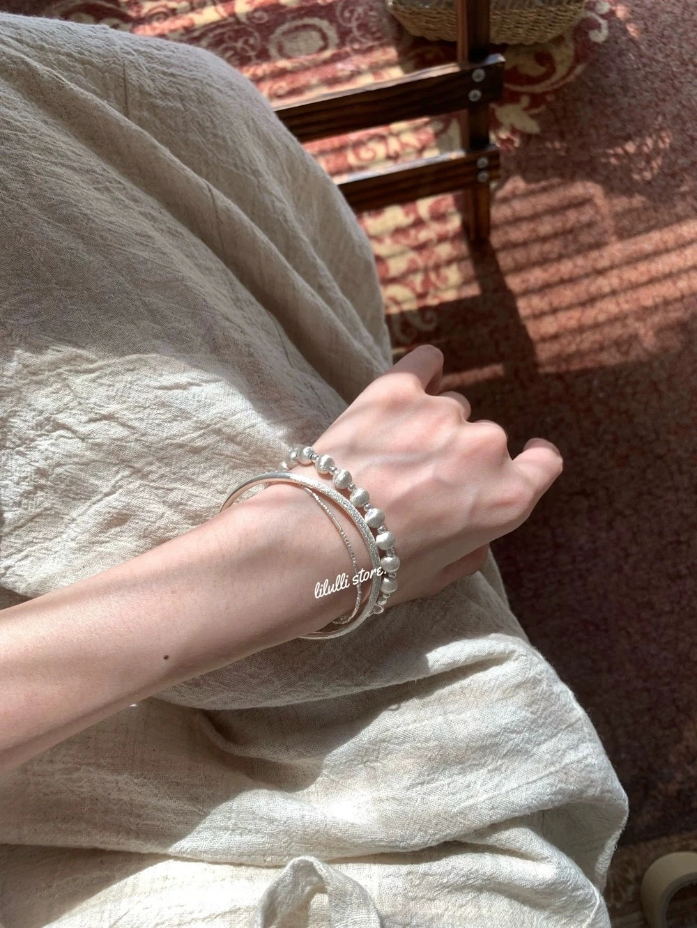 Qingmeng Fuguang Chiang Mai hand-brushed Silver Ball Bracelet, a niche and high-end Thai bracelet that can be worn multiple times and is versatile. The original hand-brushed round ball bracelet S925 design is perfect for your girlfriend detail image 5
