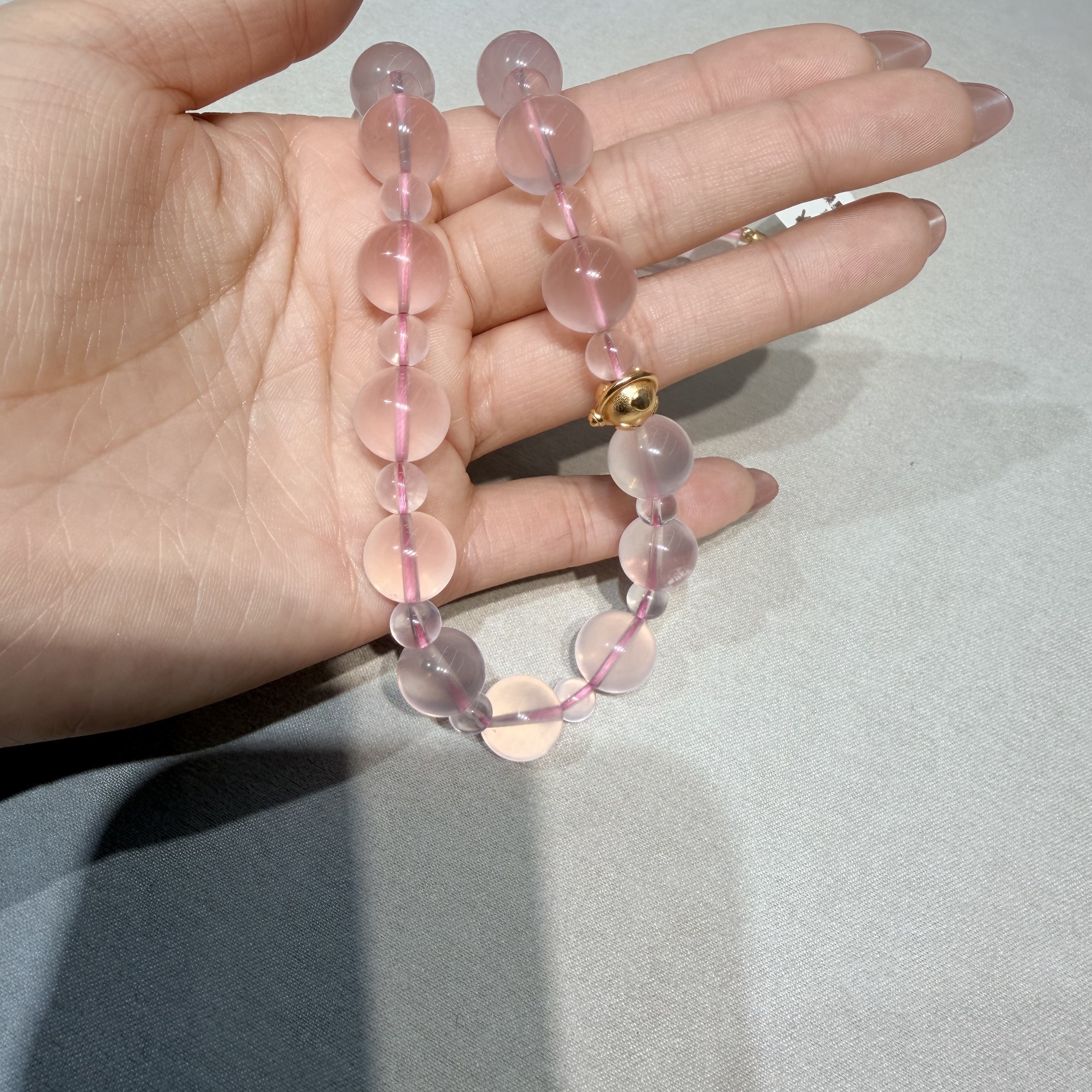 【一妃聚宝】天然星光莫桑粉晶圆珠项链女7-12mm搭配设计粉晶冰透灵动项链女详情图4