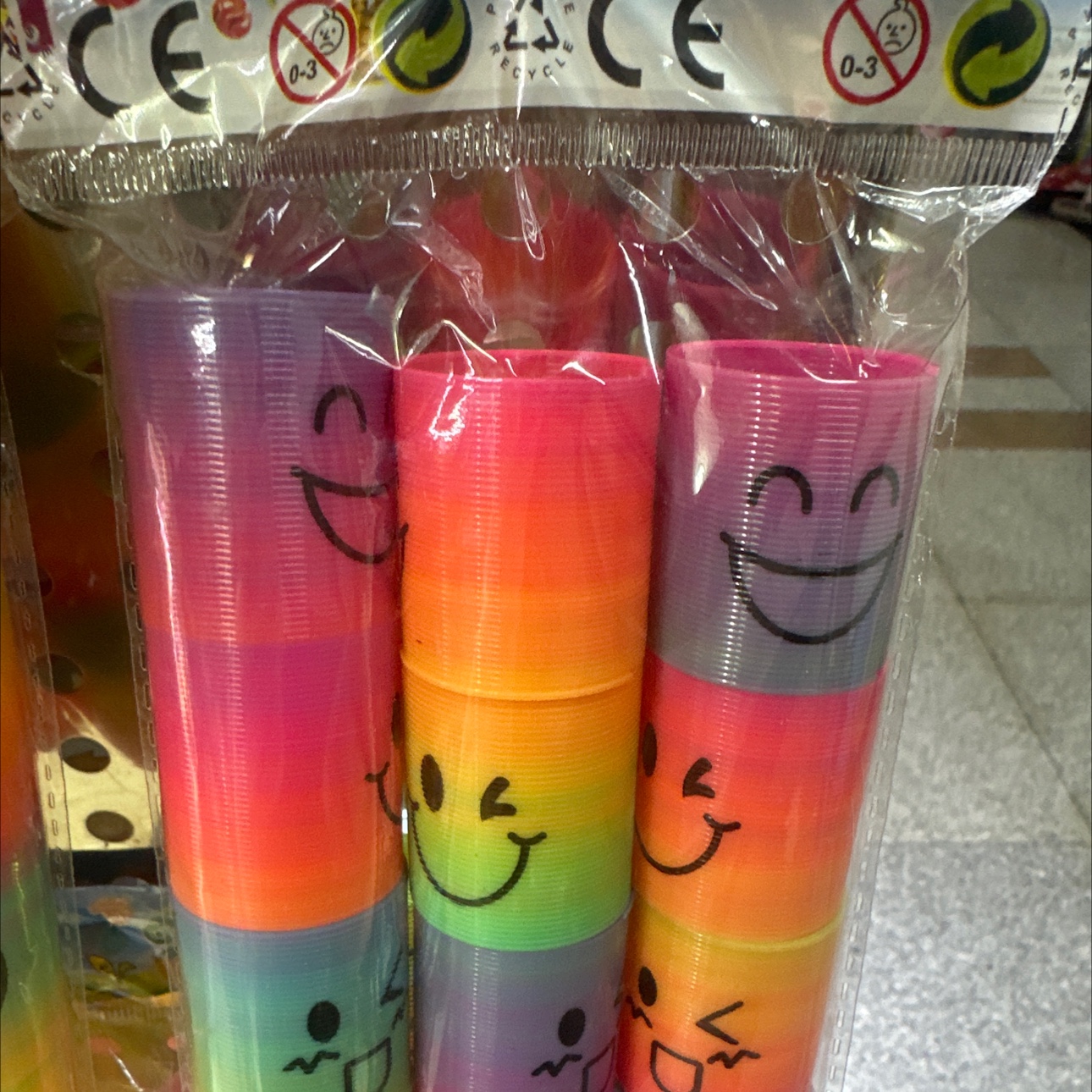 亚克力彩虹装饰板彩色透明墙面装饰材料创意灯饰背景墙装饰用品详情图3