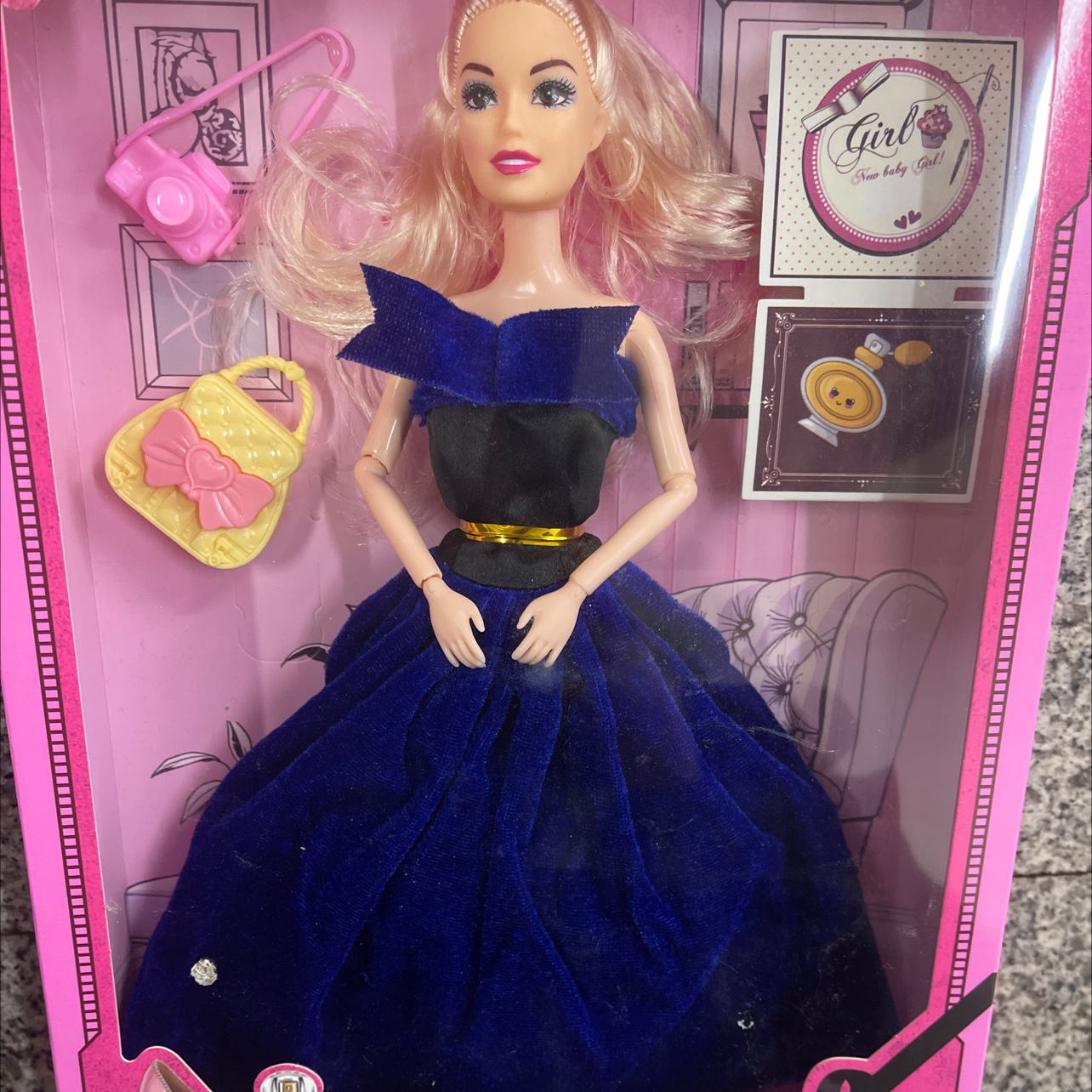 娃娃新款。 颜色随机混产品图