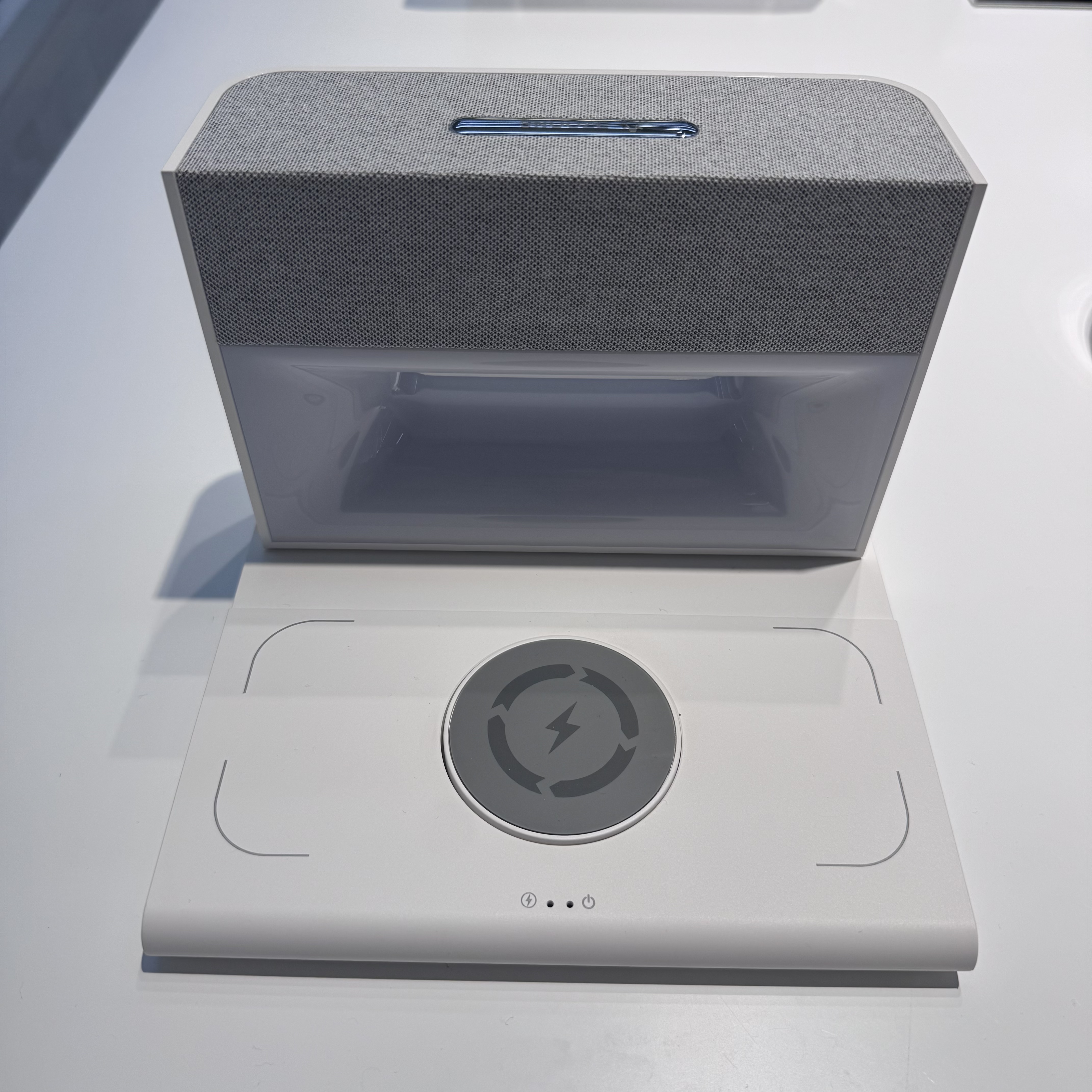 升降台无线充电时钟氛围灯蓝牙音箱无线便携户外音乐播放器蓝牙音箱高清音质迷你蓝牙音响