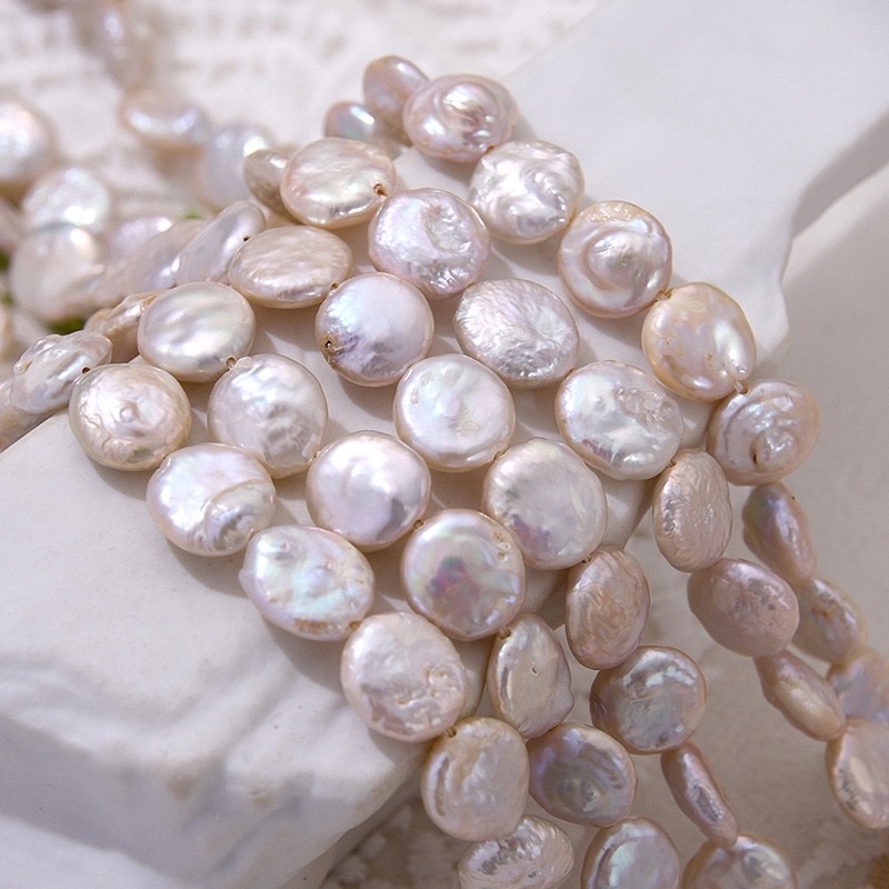 Defective 11mm button pearl, natural freshwater pearl with nucleus, irregular shape, flat and round, slightly flawed jewelry Specification image