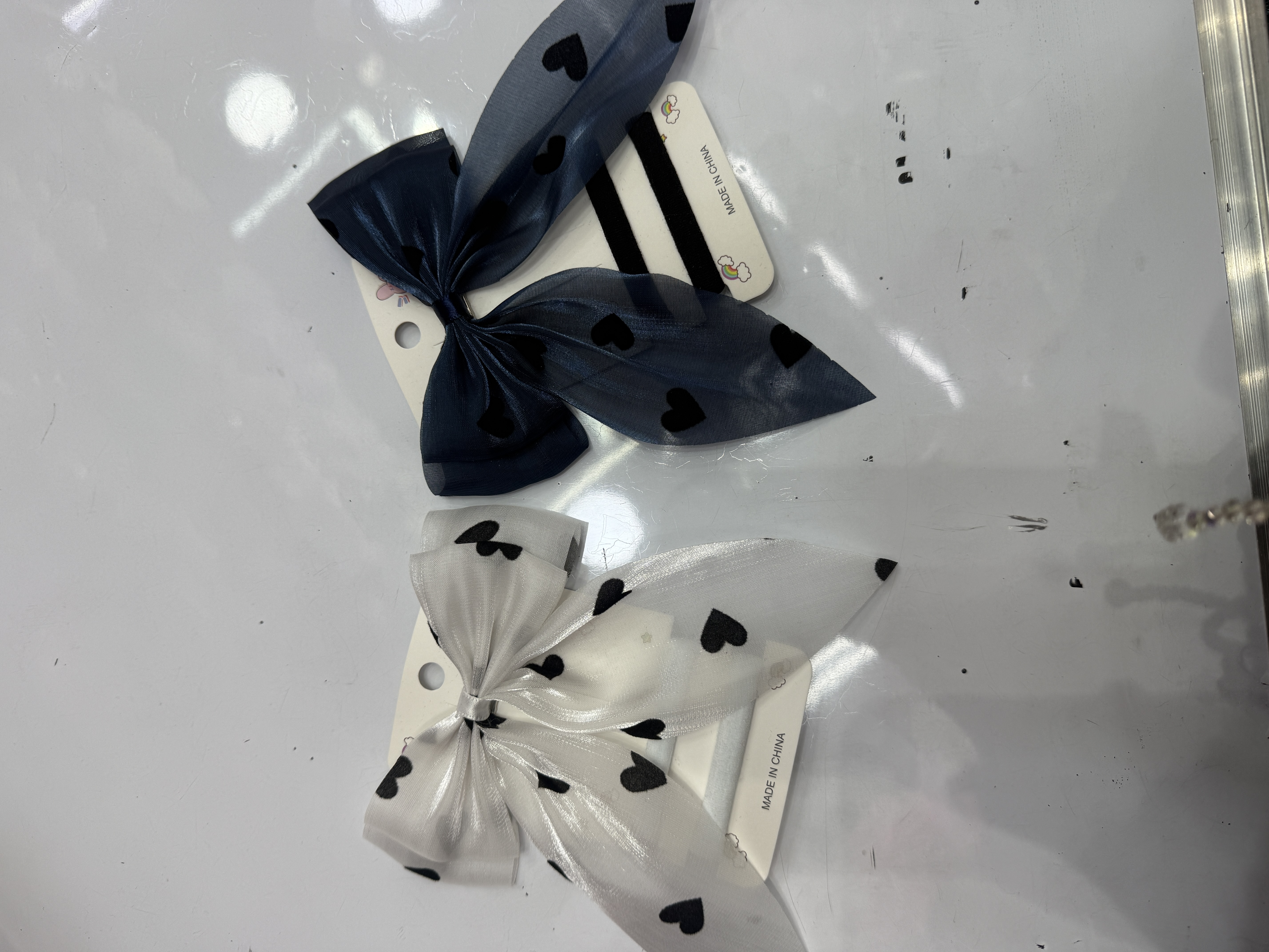 Pure handcrafted bow hair clips, sweet mesh ribbon spring clips, fresh back of the head ponytail top clip, super fairy-like hair clips, towel loops Item Picture