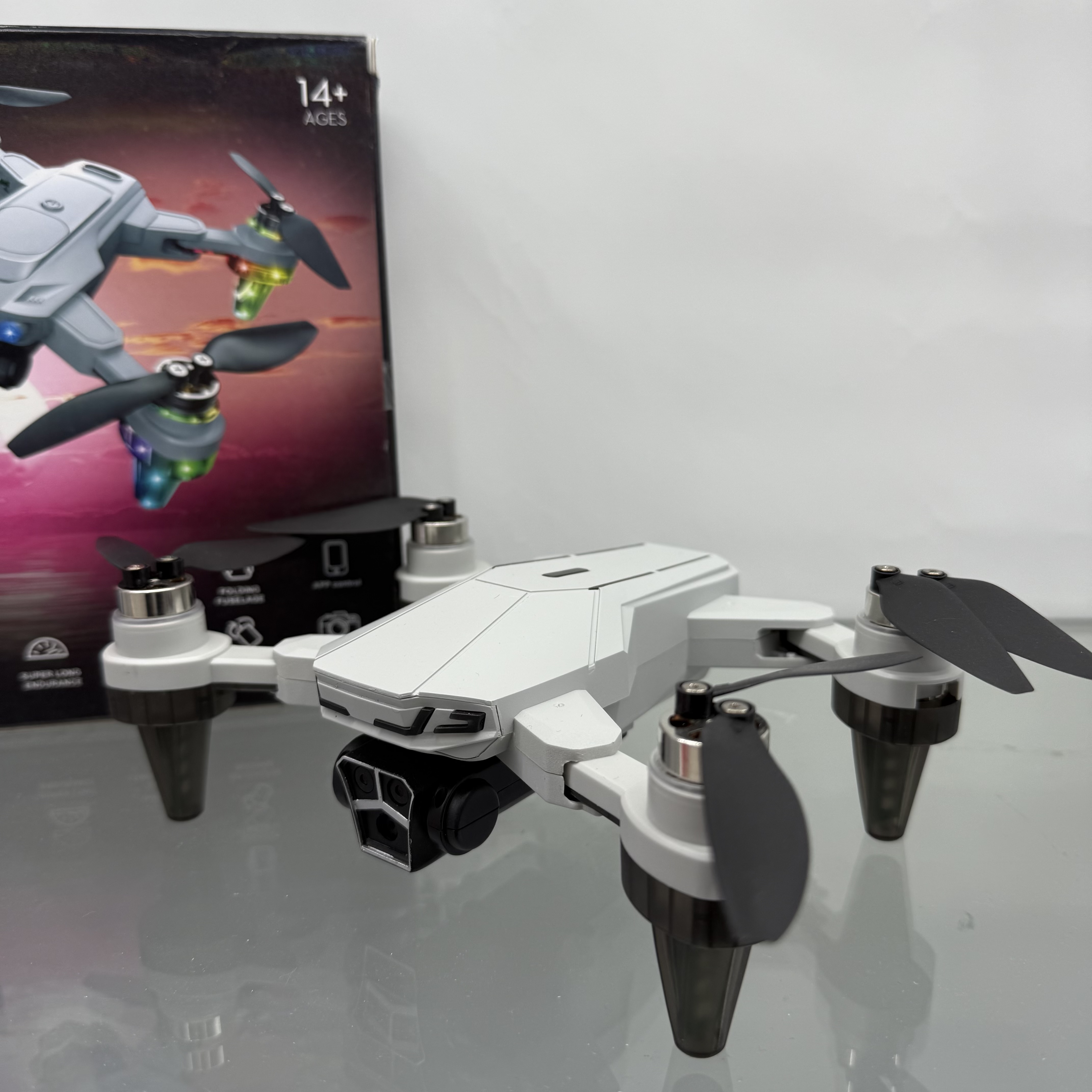 High-definition aerial photography toy drones, portable entertainment devices for the Digital Trade Center detail image 4