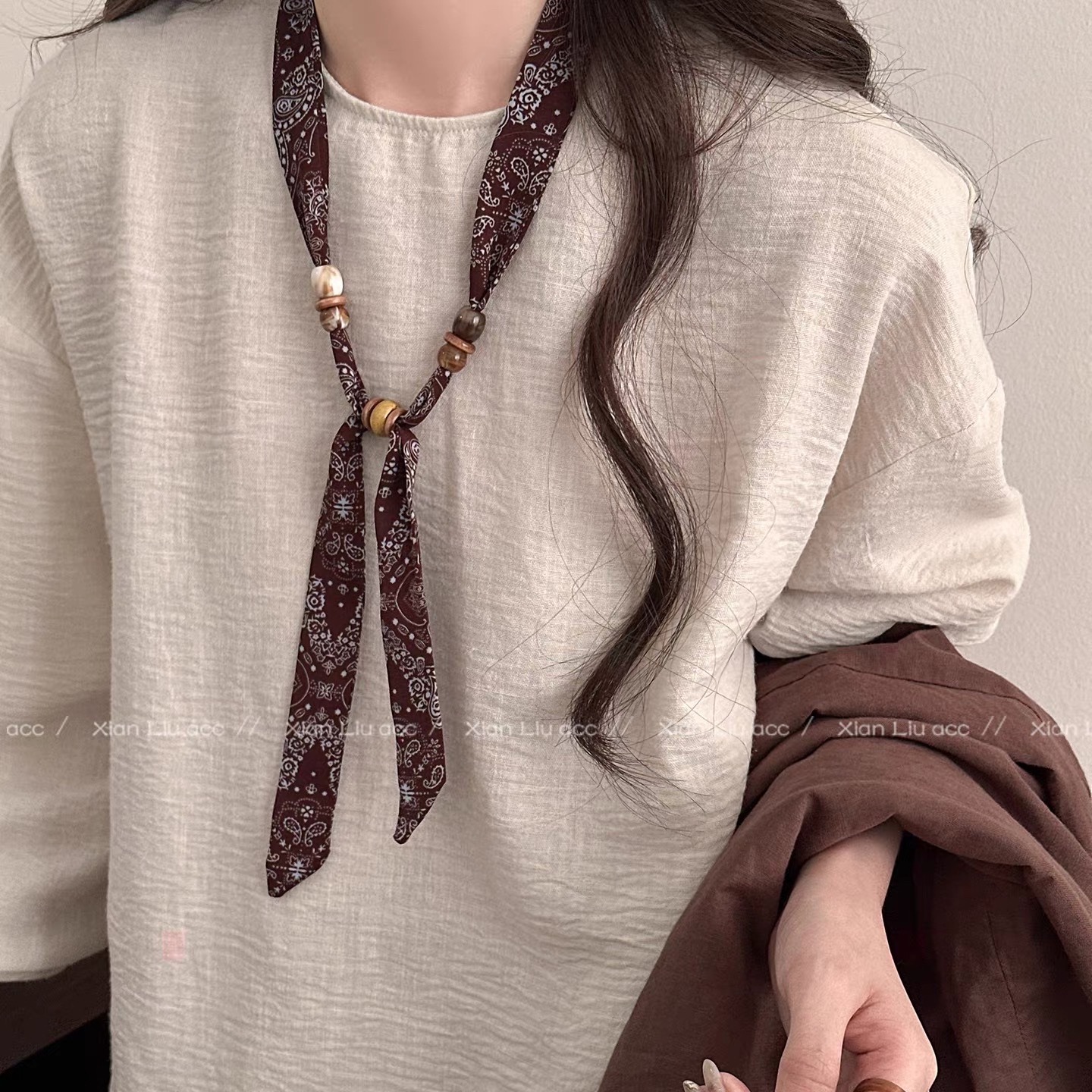 Retro cashew flower beaded silk scarf necklace for women, unique and niche design, adjustable sweater chain, atmosphere accessory, women's cold style silk scarf sweater chain, versatile necklace detail image 9