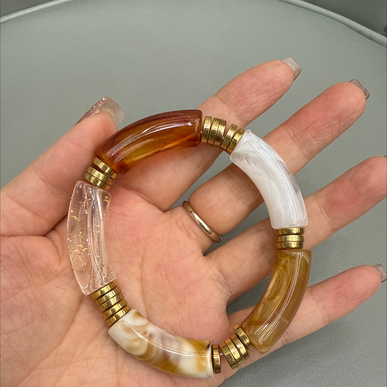 亚克力彩色手链