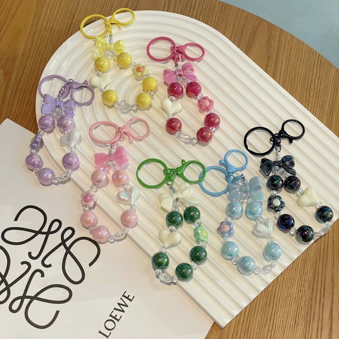 创意小清新糖果色镀彩串珠钥匙扣蝴蝶结爱心钥匙链包包小挂件货源