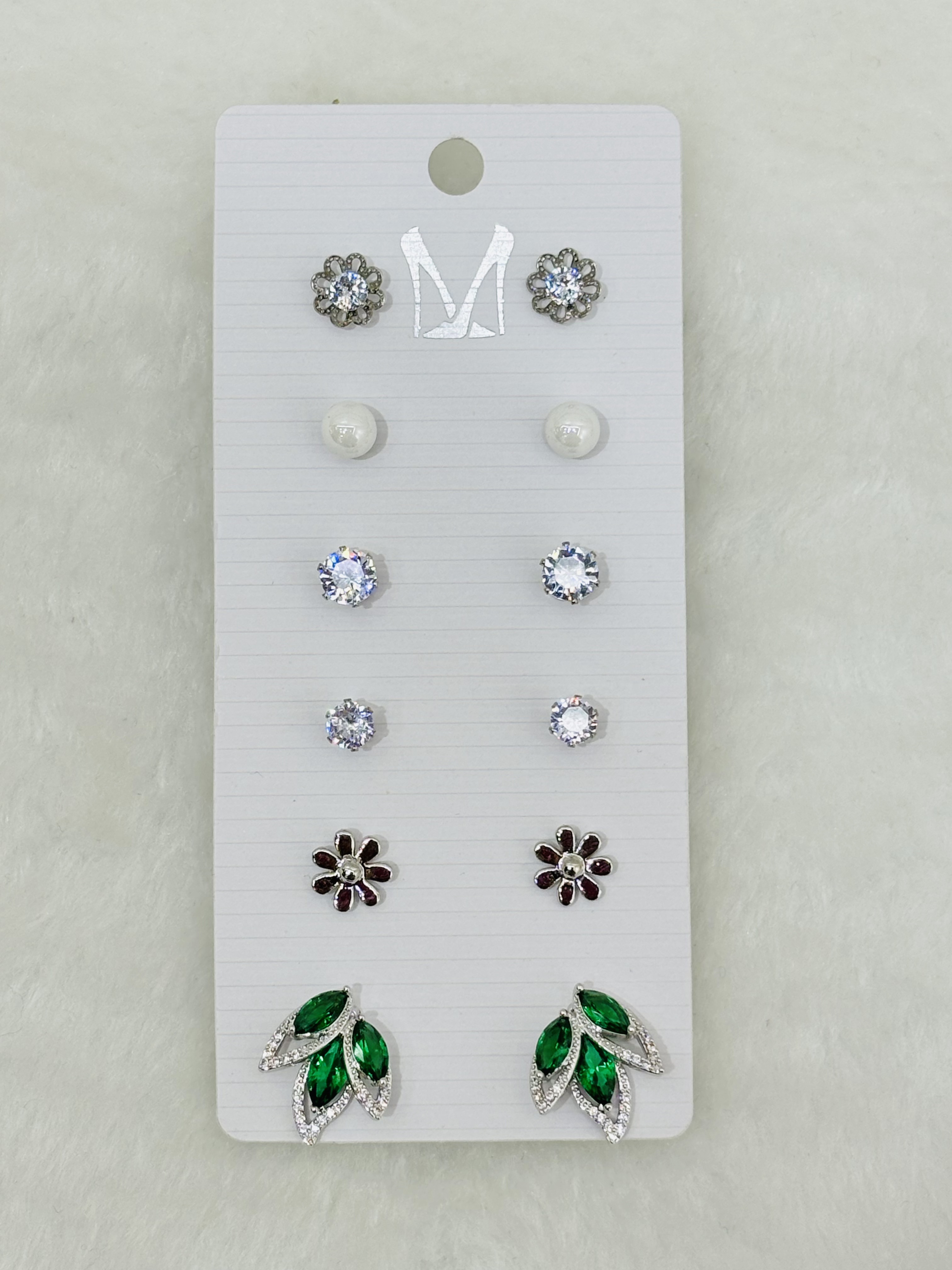 时尚耳钉钻石耳饰简约飞盘耳塞防脱落耳钉配饰百搭耳饰品女款耳钉耳钉 经典爆款 不易过敏