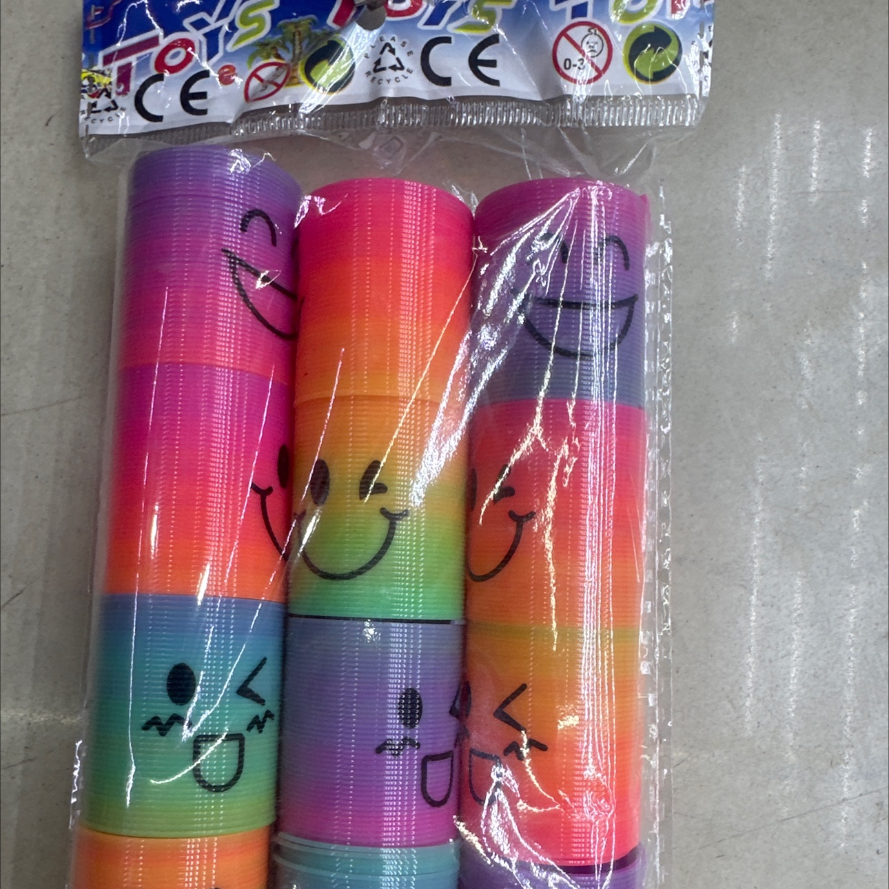 亚克力彩虹装饰板彩色透明墙面装饰材料创意灯饰背景墙装饰用品产品图