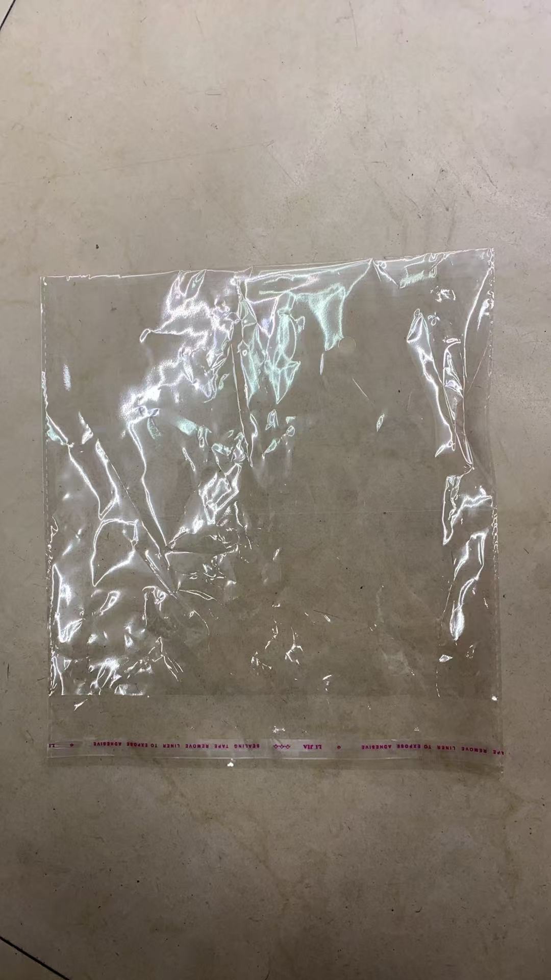 Pearlescent film toy card holders can be customized in size, 7x10. 8x11 Specification image