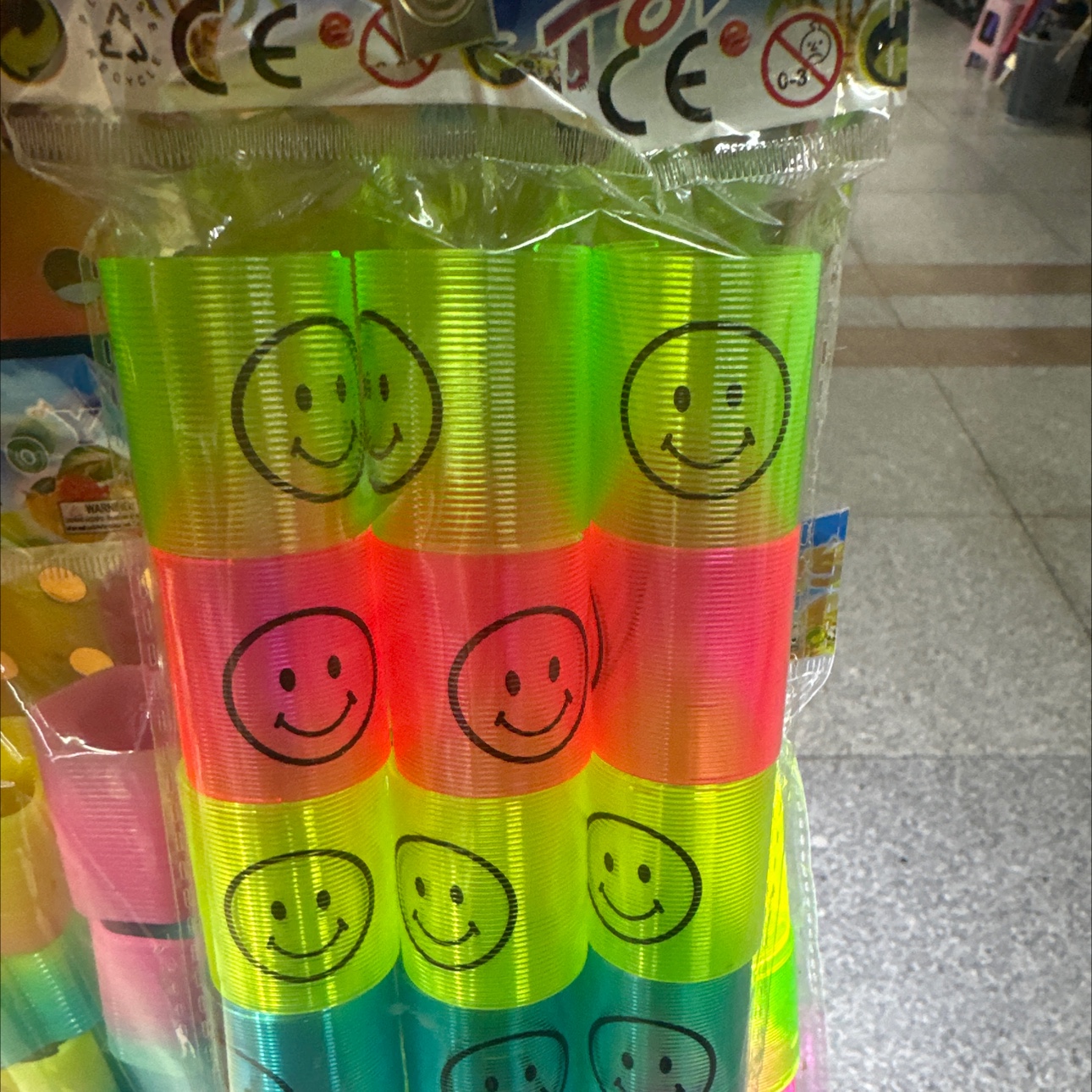 亚克力彩虹装饰板彩色透明墙面装饰材料创意灯饰背景墙装饰用品详情图5