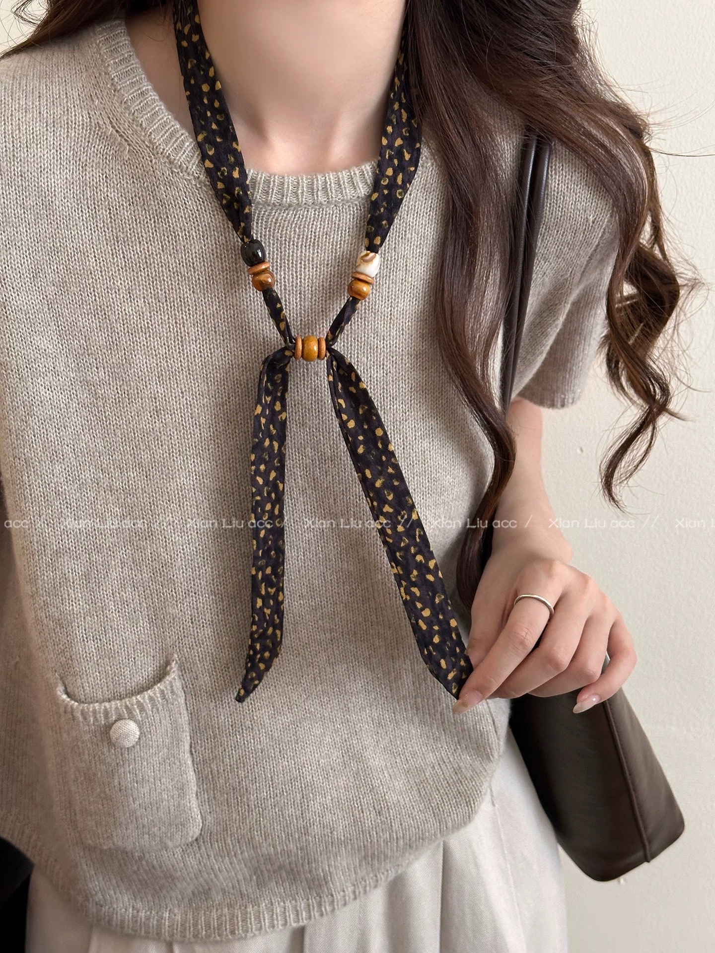 Retro cashew flower beaded silk scarf necklace for women, unique and niche design, adjustable sweater chain, atmosphere accessory, women's cold style silk scarf sweater chain, versatile necklace detail image 4