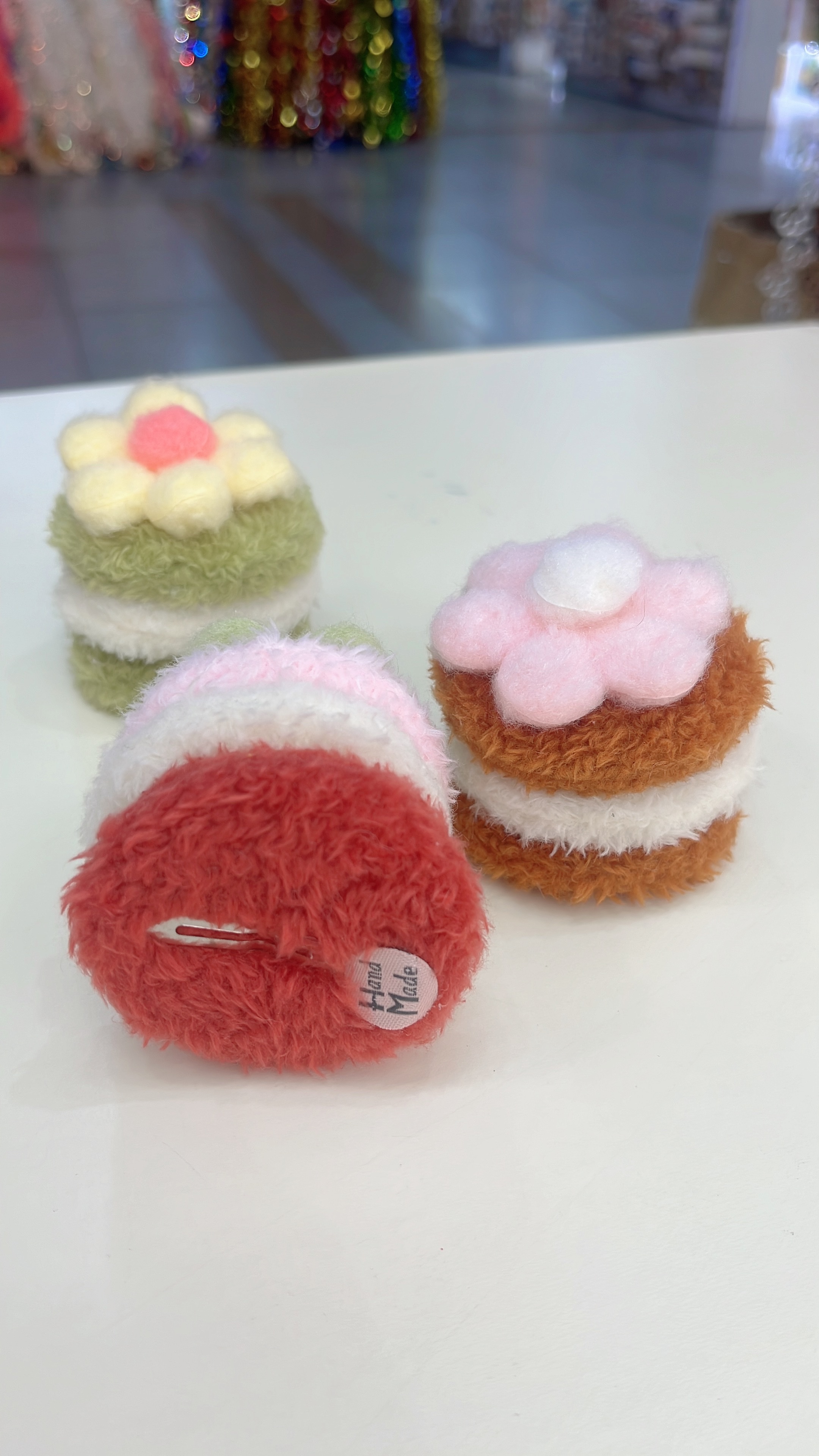 Cute flower desserts, afternoon tea, faux plush cake, hair clips, girlish heart, versatile ins style hair accessories, hanging decorations, macaron hair accessories details Picture