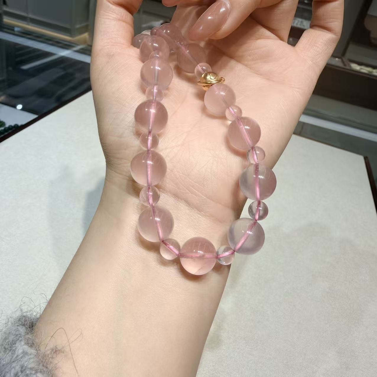 【一妃聚宝】天然星光莫桑粉晶圆珠项链女7-12mm搭配设计粉晶冰透灵动项链女详情图5