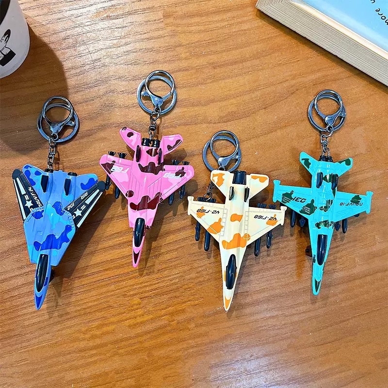Cartoon combat aircraft keychain pendants, mini aircraft student toys, schoolbags, key chains, pendants, gifts wholesale, keychains, key hangers