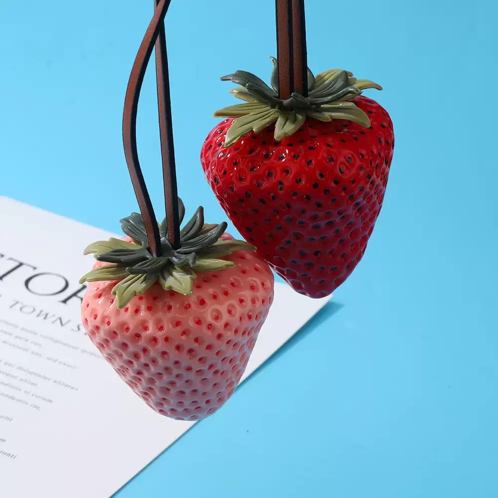 Simulated strawberry bag pendant, keychain pendant, small gift Specification image