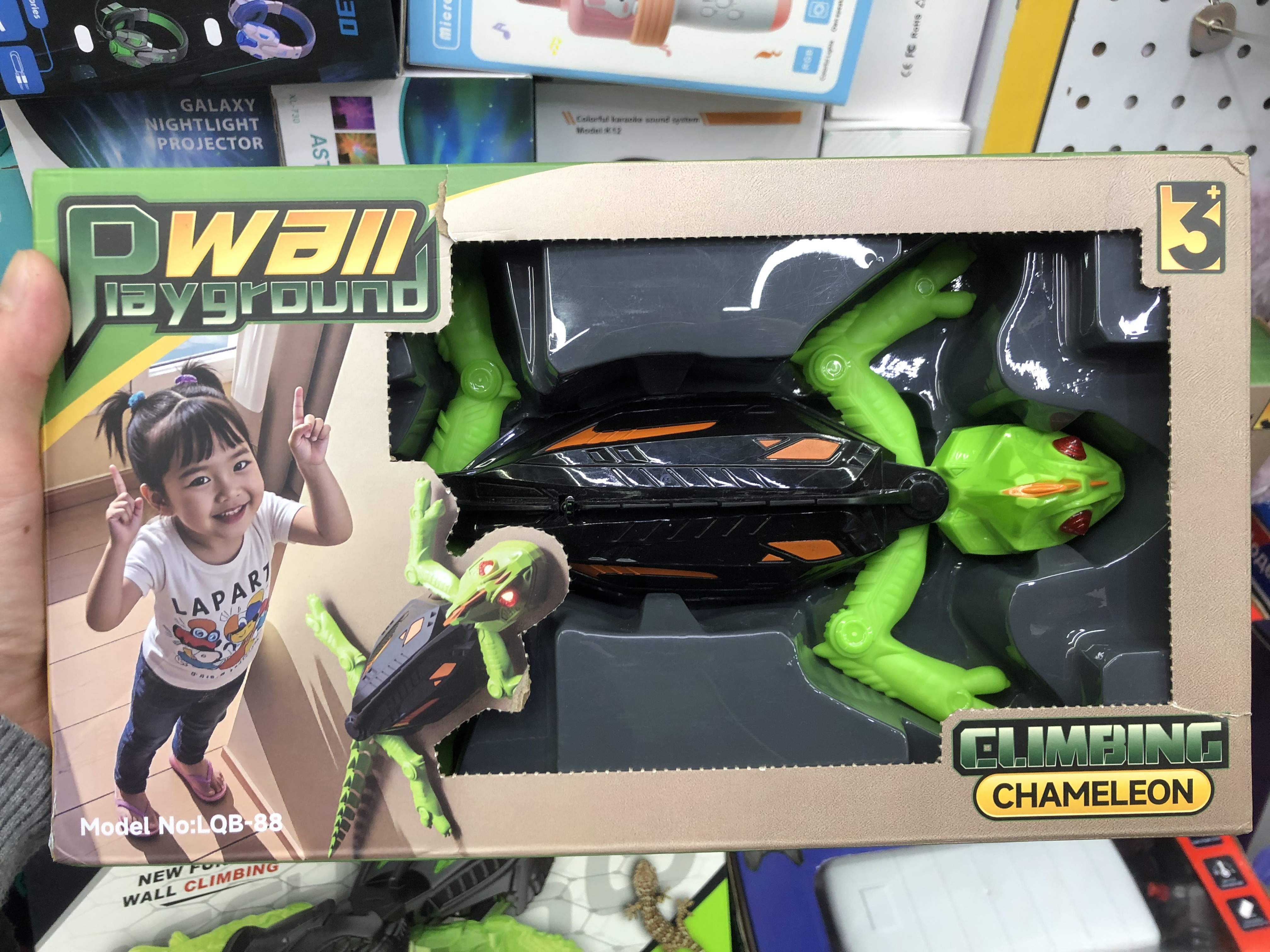 遥控爆款爬墙壁虎跨境爆款热门玩具