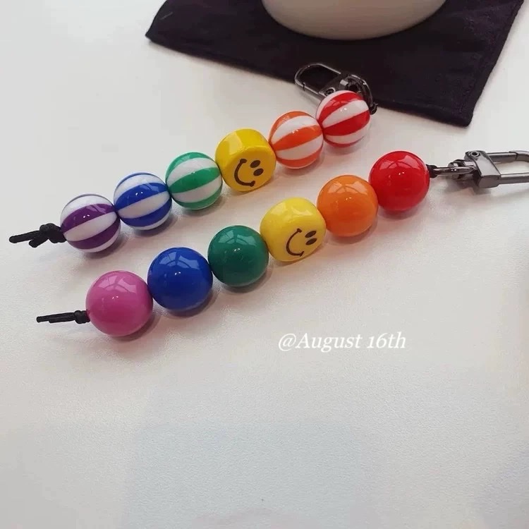 Dongdaemun accessories, mobile phone pendants, bag buckles, bag hangers, decorative chains, mobile phone chains, short and fashionable mobile phone chains for women detail image 15