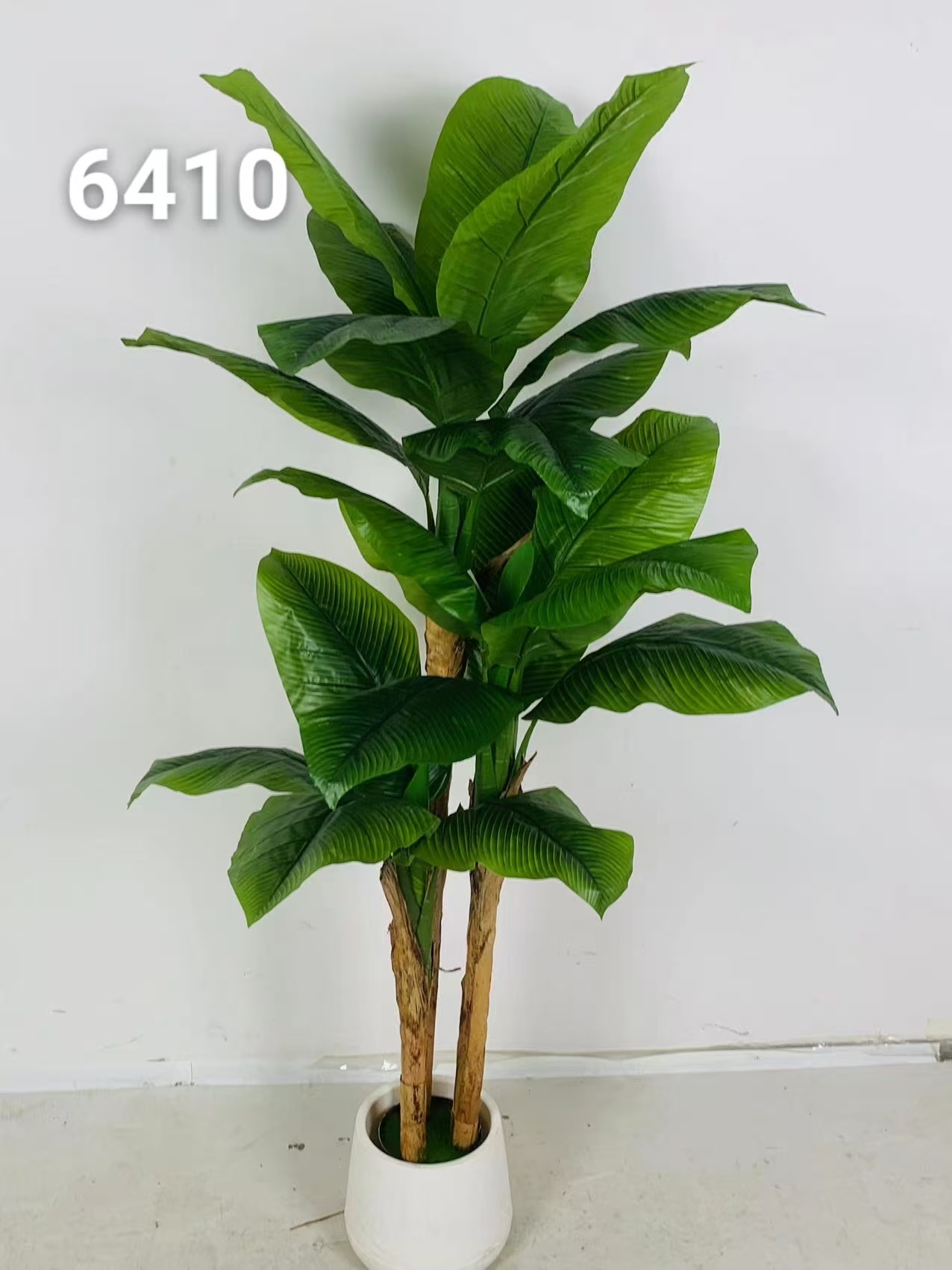 ثلاث قطع من أوراق الباليه المقلدة، متعددة الأحجام Specification image