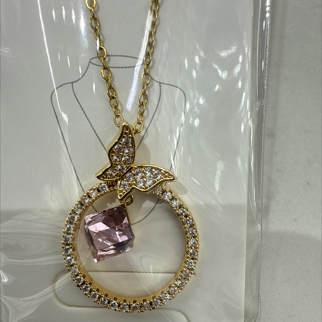 精巧可爱迷你蝴蝶挂粉色玻璃圆形项链