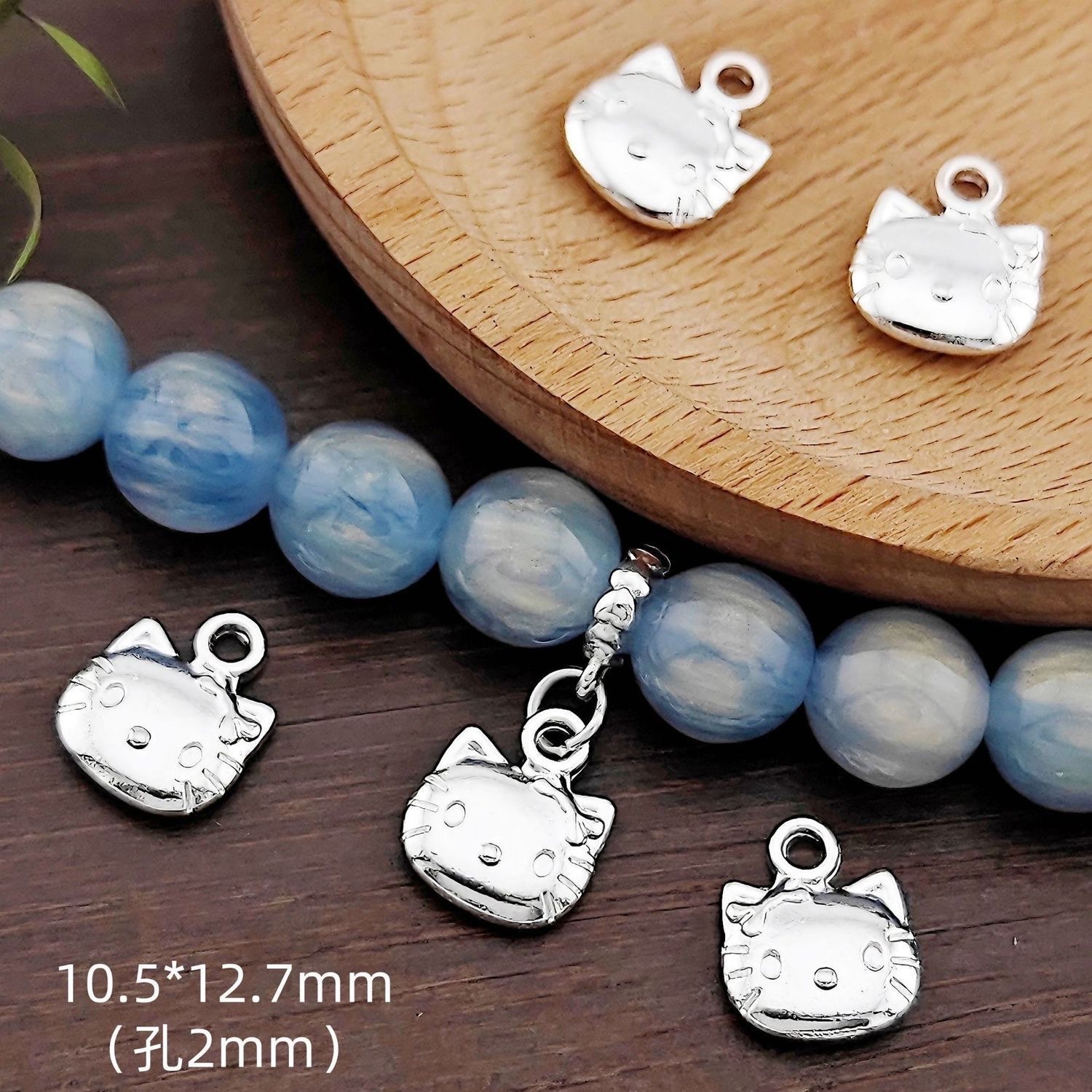 helloKitty pendant, kt cat head hidden silver alloy accessory, diy bracelet pendant, ancient silver bracelet, beaded material details Picture