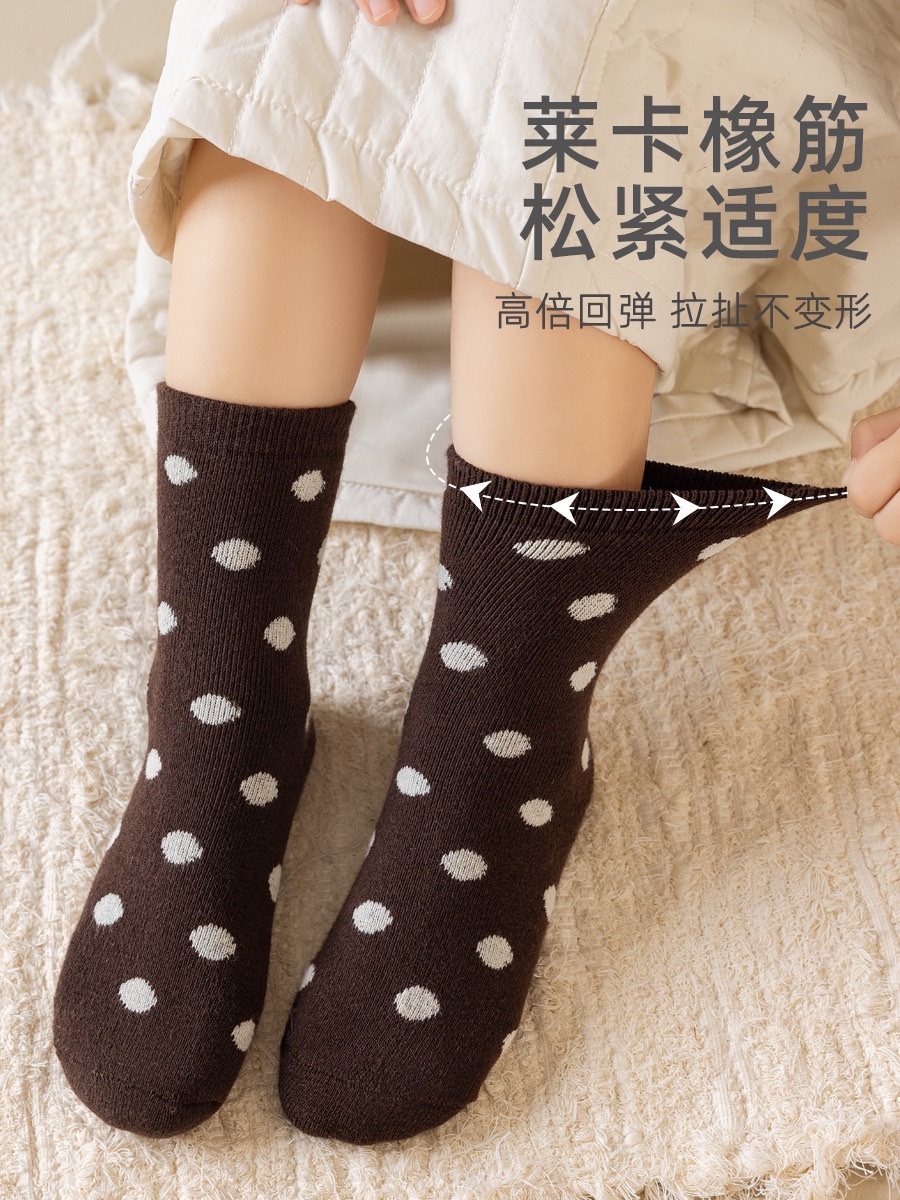 Autumn and winter thickened loop children's socks for girls, mid-calf Zhuji children's socks, warm thick socks, Class a, 6-12 years old Specification image