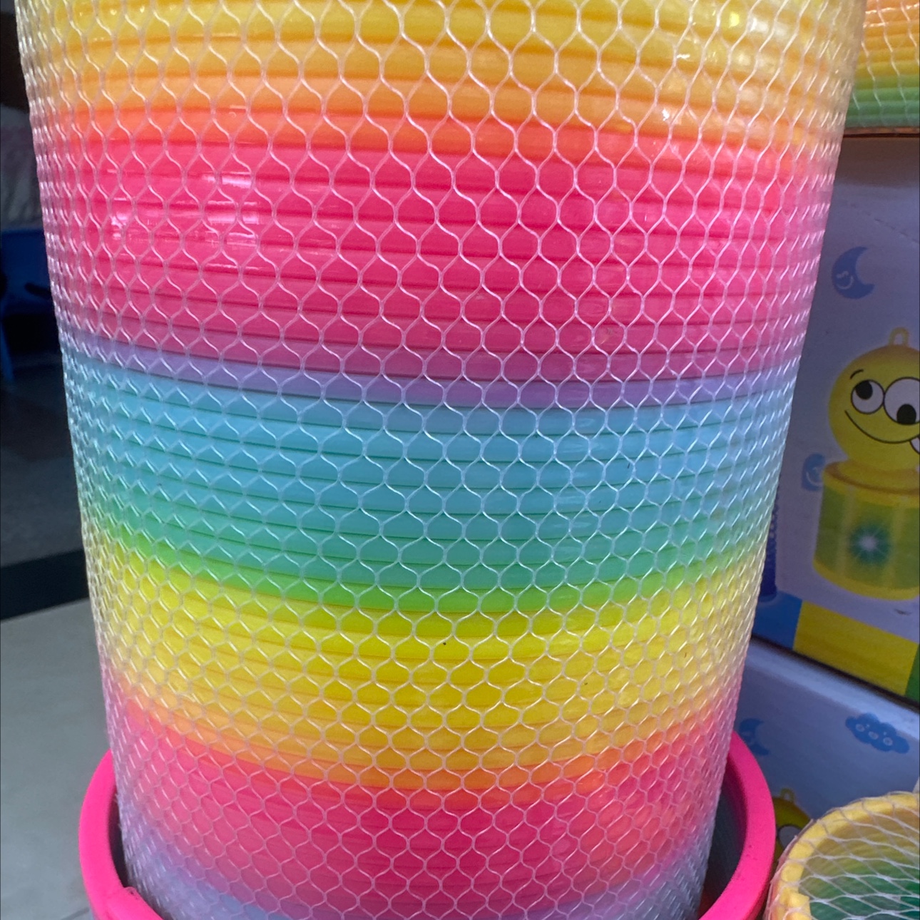 亚克力彩虹装饰摆件创意多彩透明艺术品家庭客厅装饰品礼品彩虹圈秒秒圈弹力圈弹簧益智玩具产品图