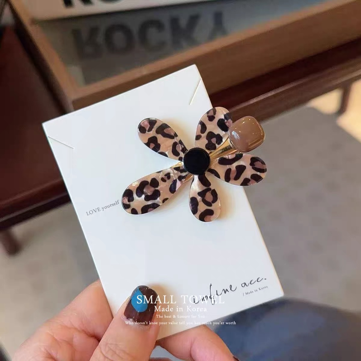 Imported high-end retro coffee-colored leopard print flower side clips, bangs, hair clips, hair accessories, children's hair clips, and duck bill clips from Dongdaemun, South Korea detail image 7