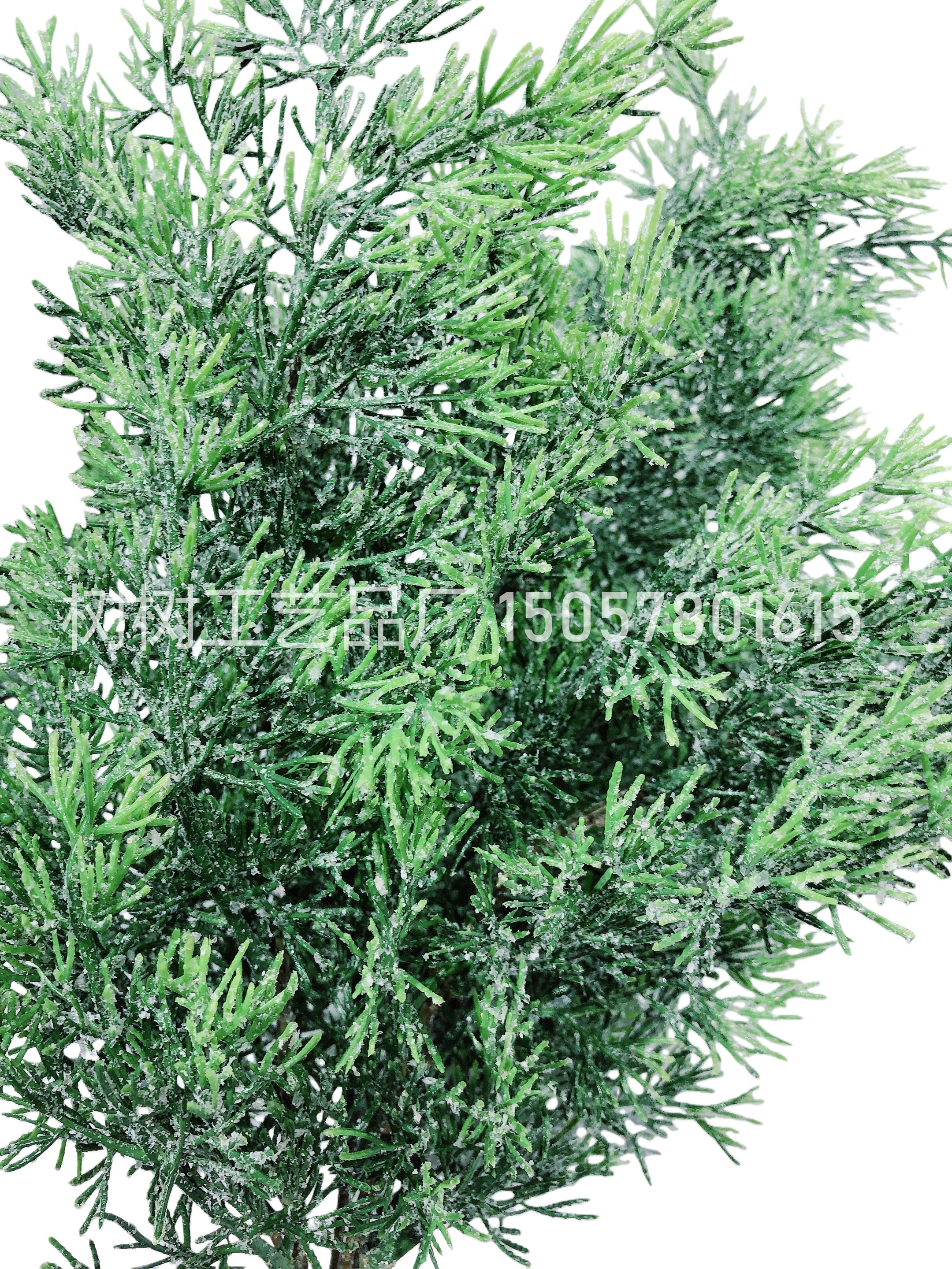 The large pine Christmas artificial green plant set has a realistic appearance, is long-lasting and durable, and is made of eco-friendly materials. It is a popular Amazon bestseller. Five plastic flowers, plastic flowers, artificial flowers, plastic artificial flowers detail image 6